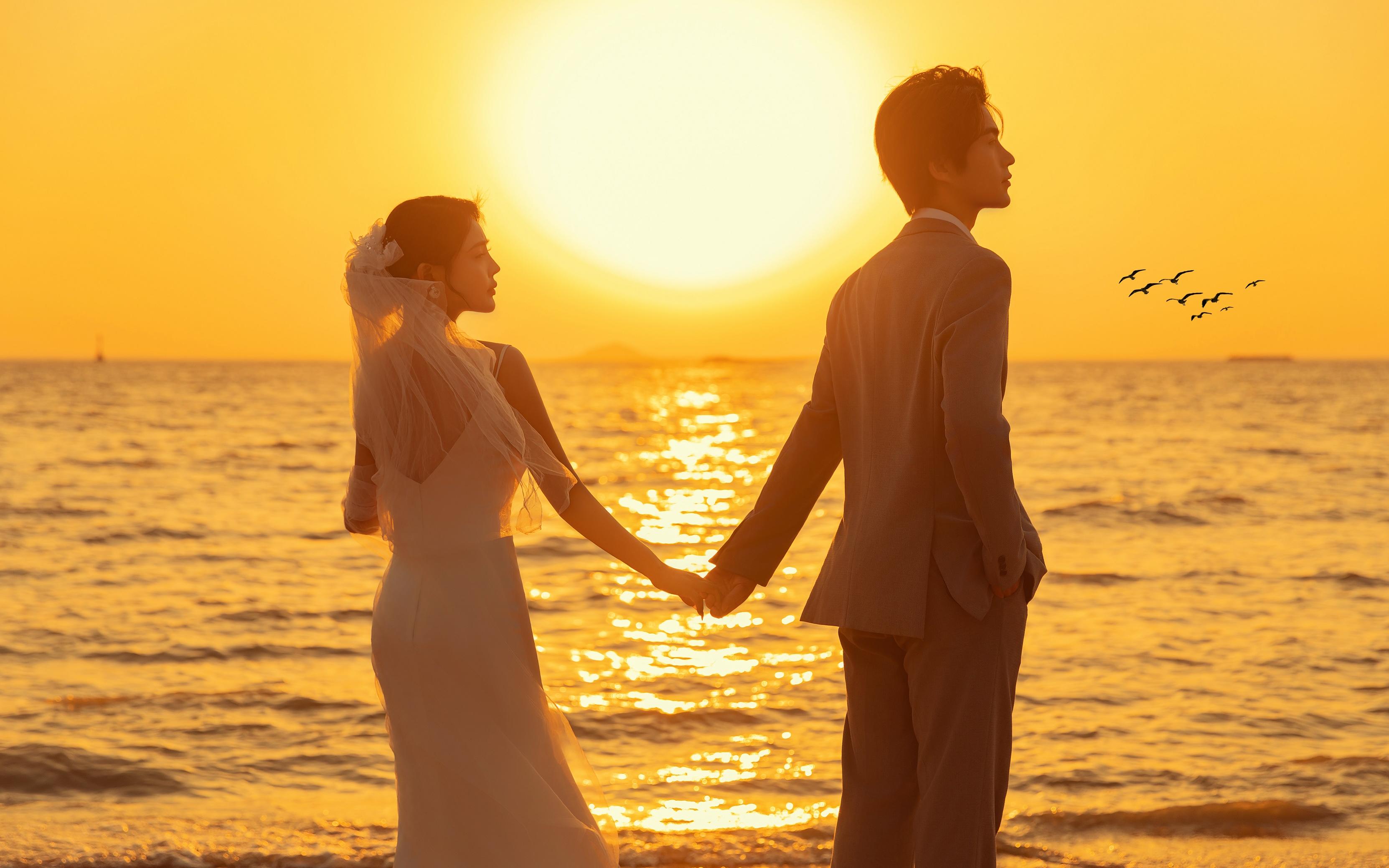 戴先生??楊女士