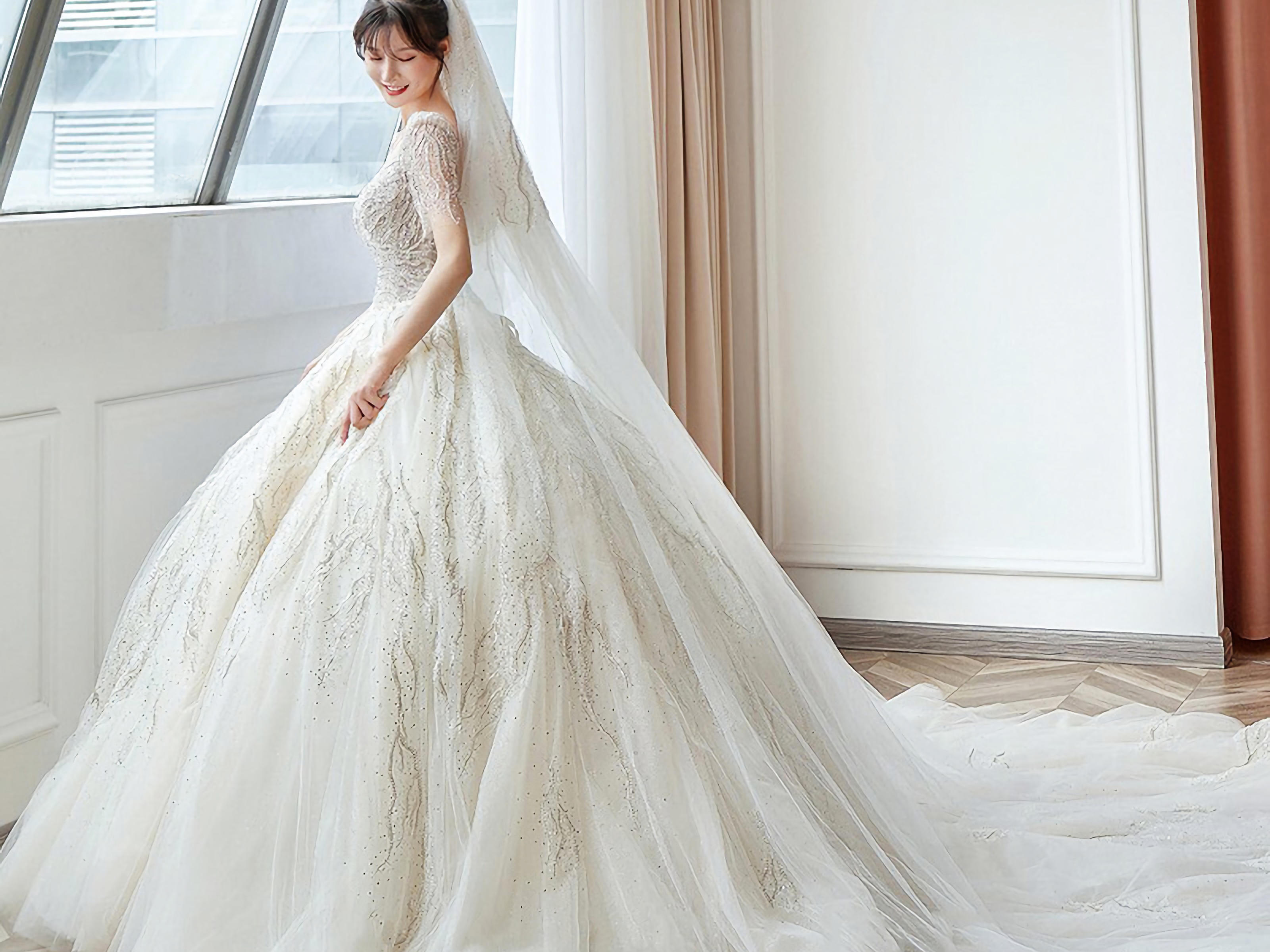 高级化妆师+助理全程新娘跟妆