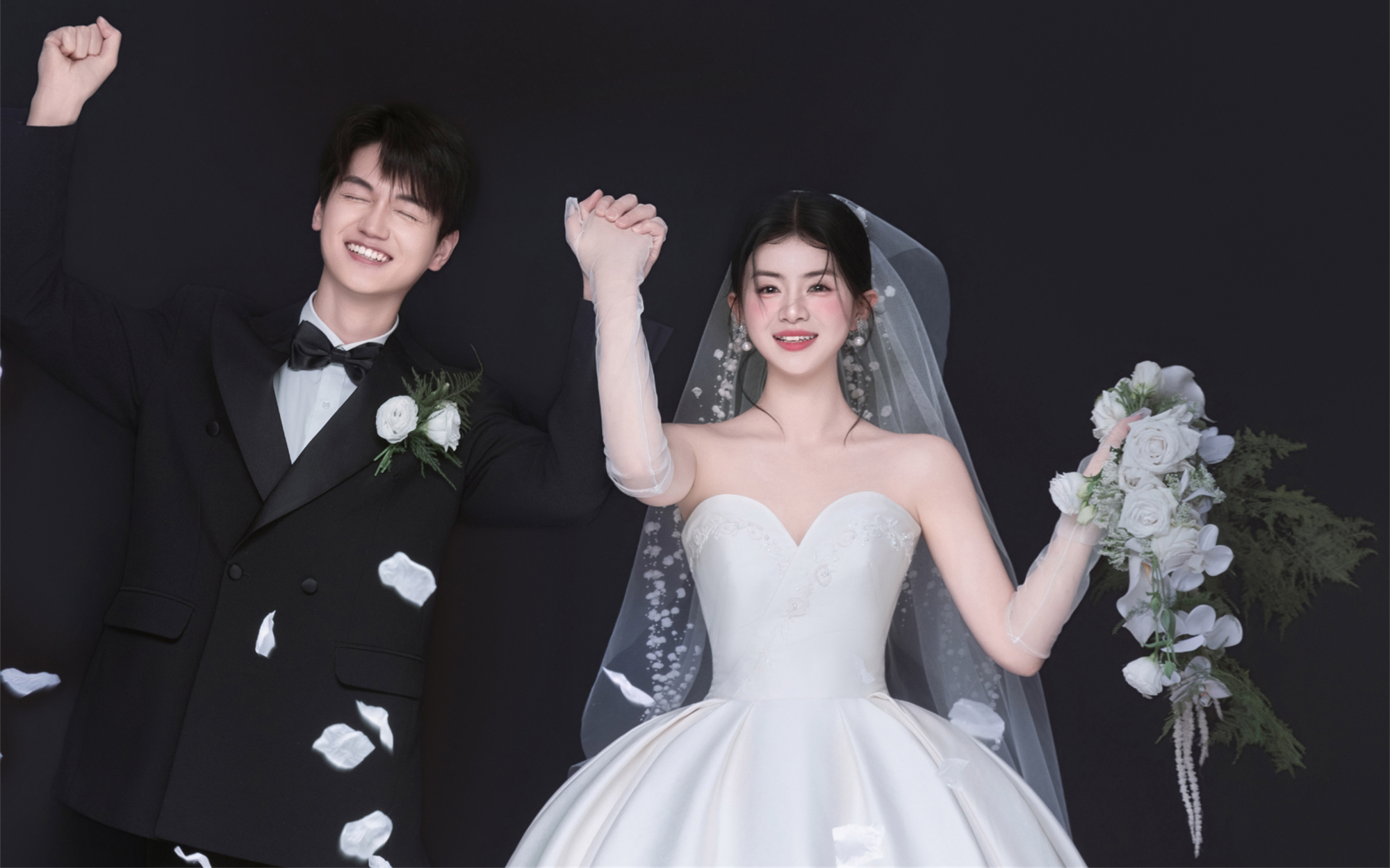 嶼墨影像｜主紗婚紗照｜花瓣落盡，愛意未散