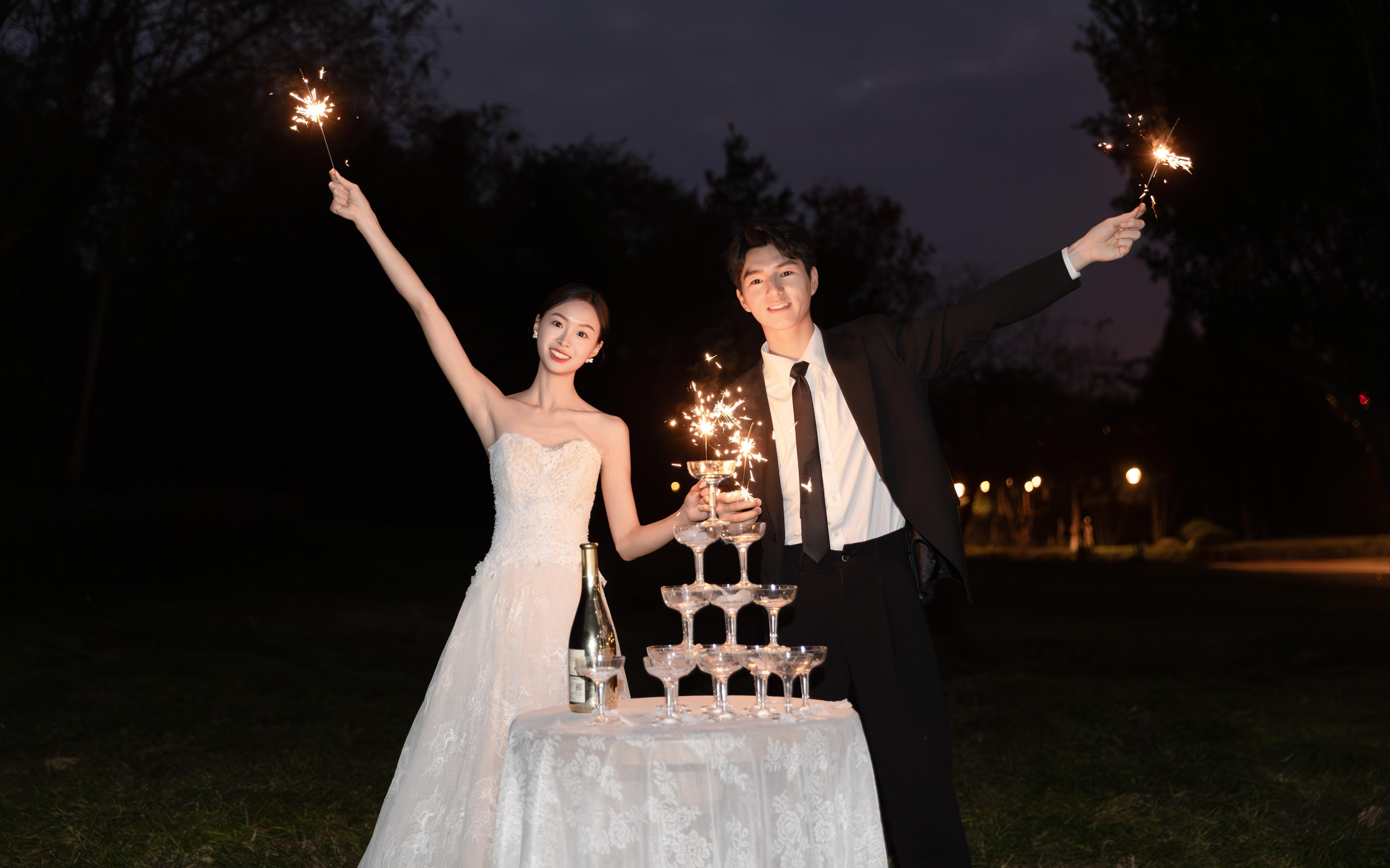 太爱自由感的生命力‼️信丰夜景婚纱照