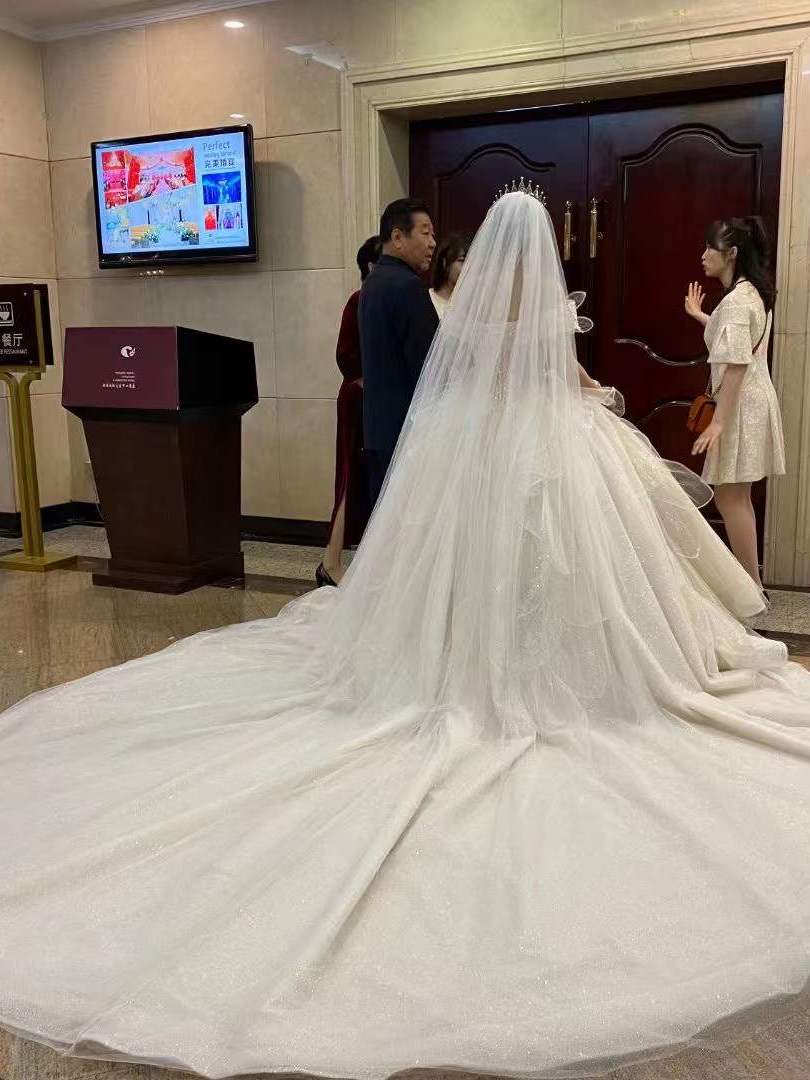 超劃算新娘跟妝+伴娘服1款