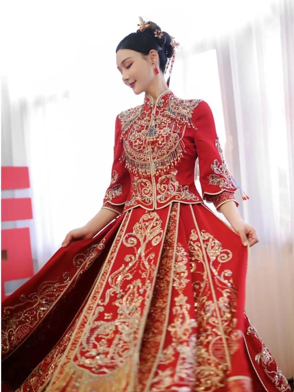 【芊诺】新款繁星秀禾服