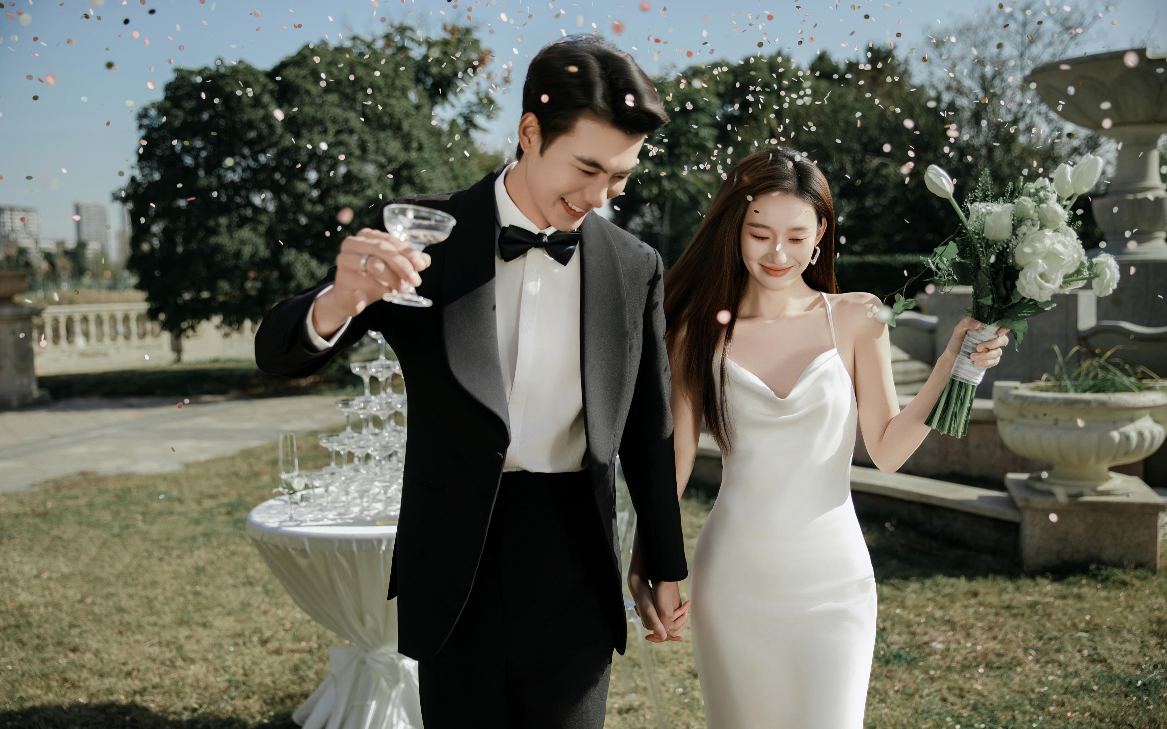 浪漫加倍💗韩式婚纱照被拍成了仪式婚礼现场