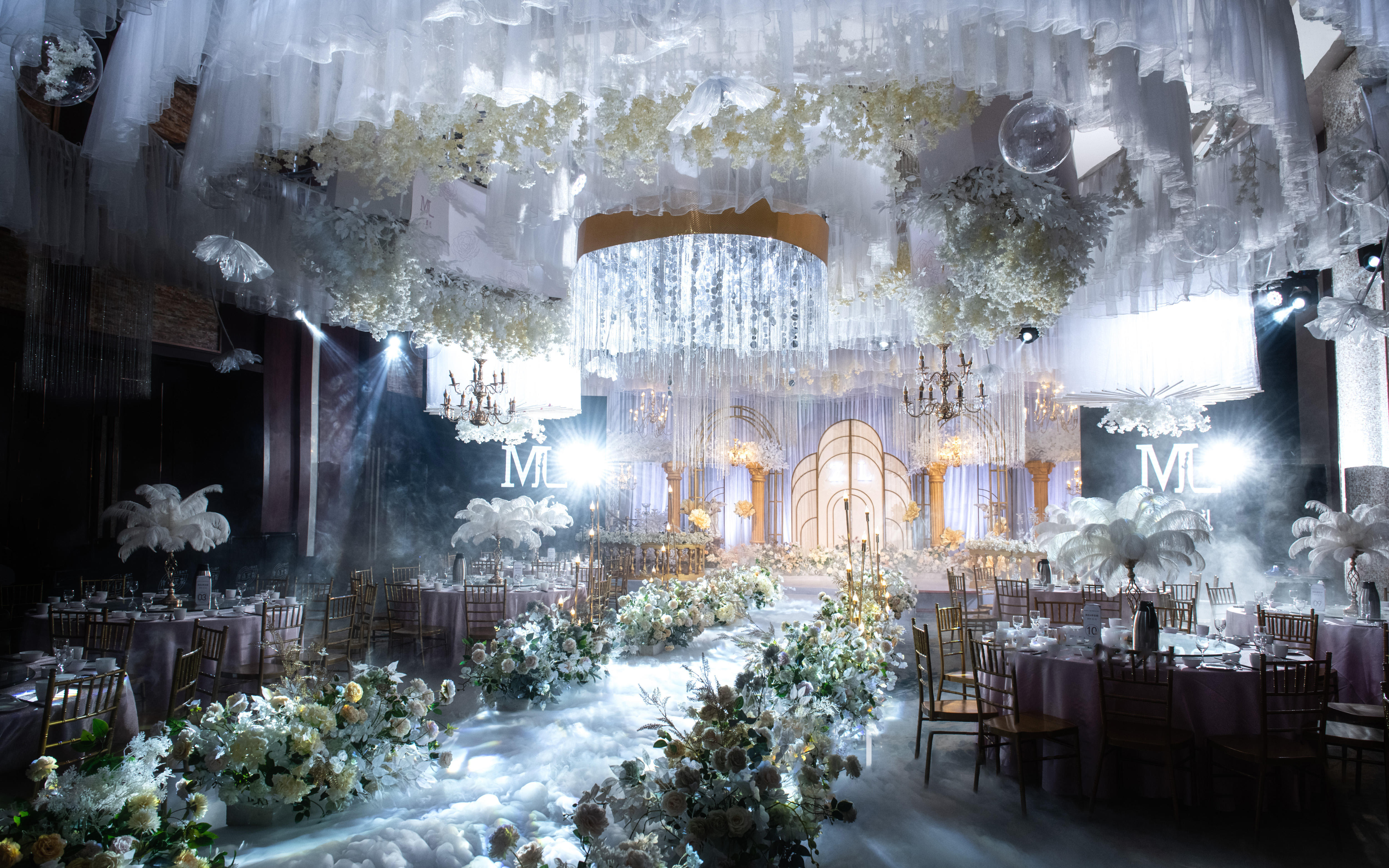 墜入人間溫柔宴