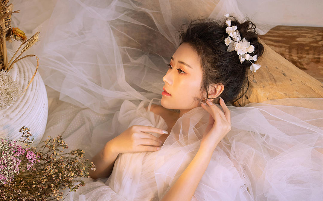 MK-魔卡造型资深化妆师