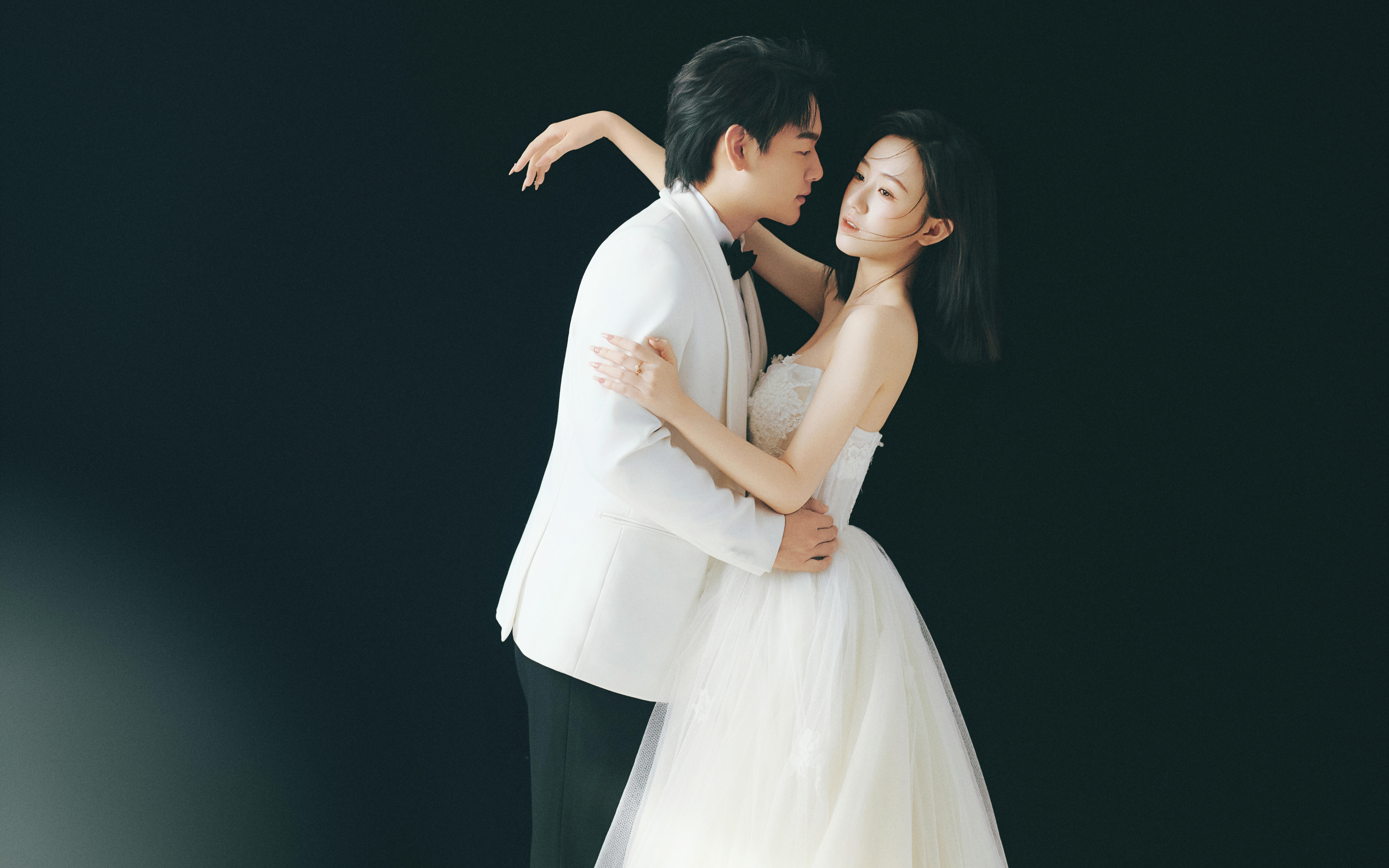 简约韩系婚纱照来啦~