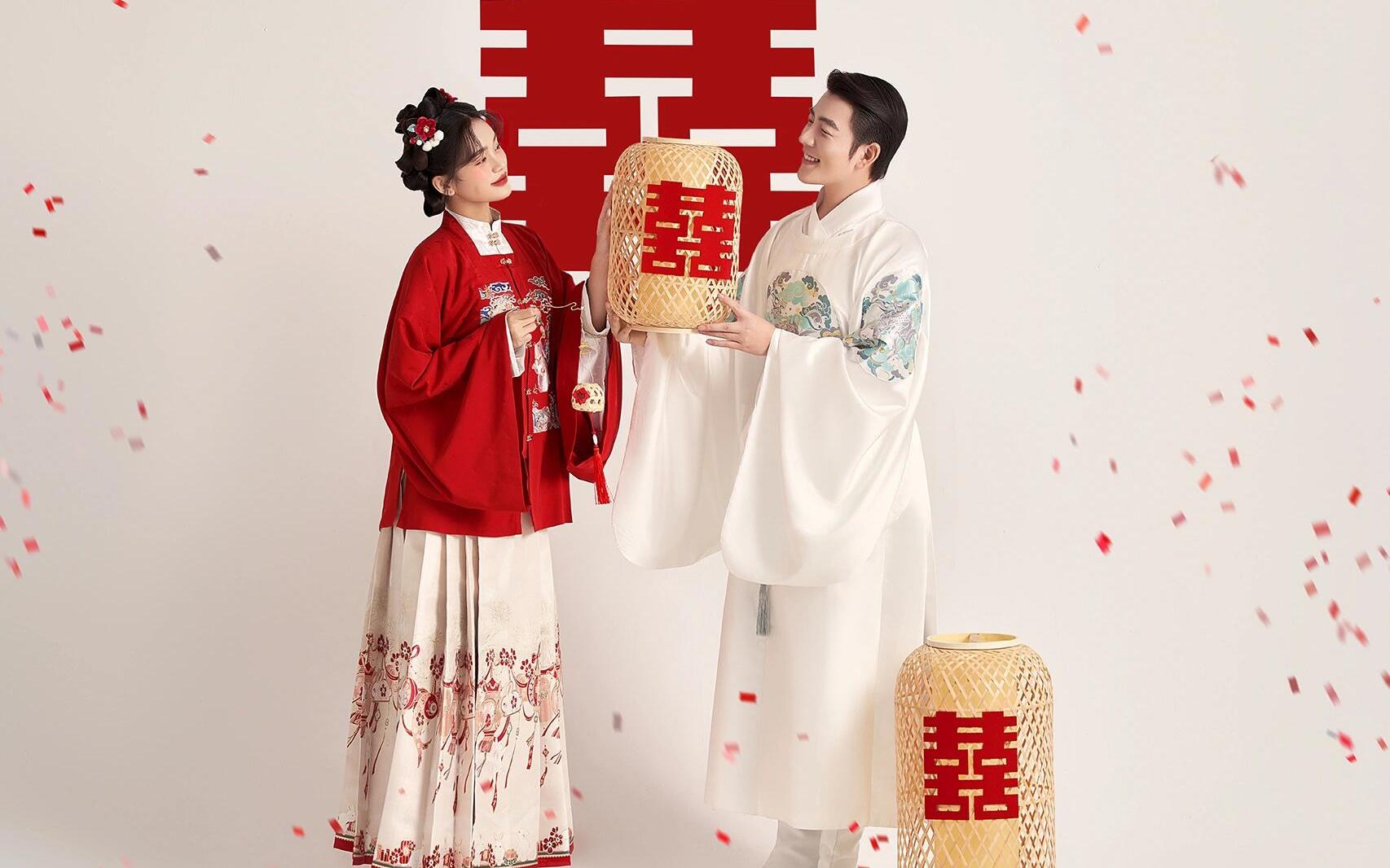 汉服控进♦️甜美喜庆“小福娃”国风婚纱照 