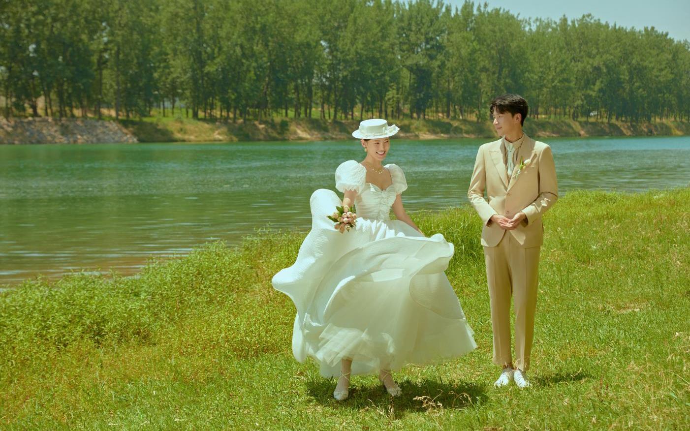 前半生没有参与，后半生奉陪到底。