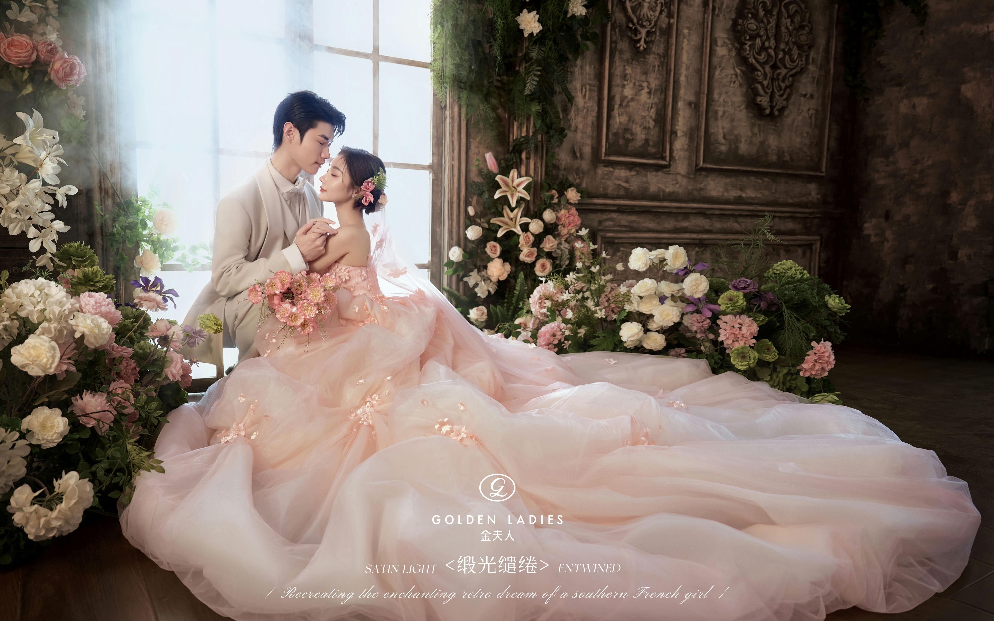 被花花包围了✨️油画少女公主梦婚纱照