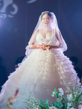 梦幻公主系列婚纱套餐+品牌男士西服3件套