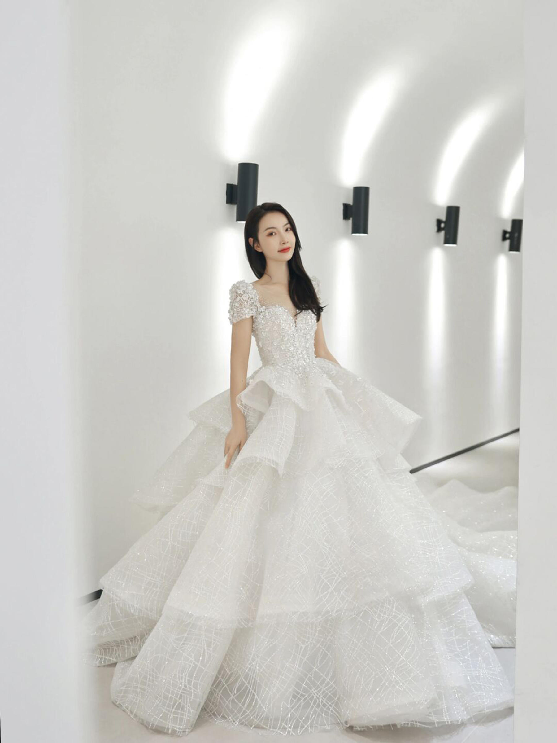 【慕莎礼服定制】小碎钻经典婚纱