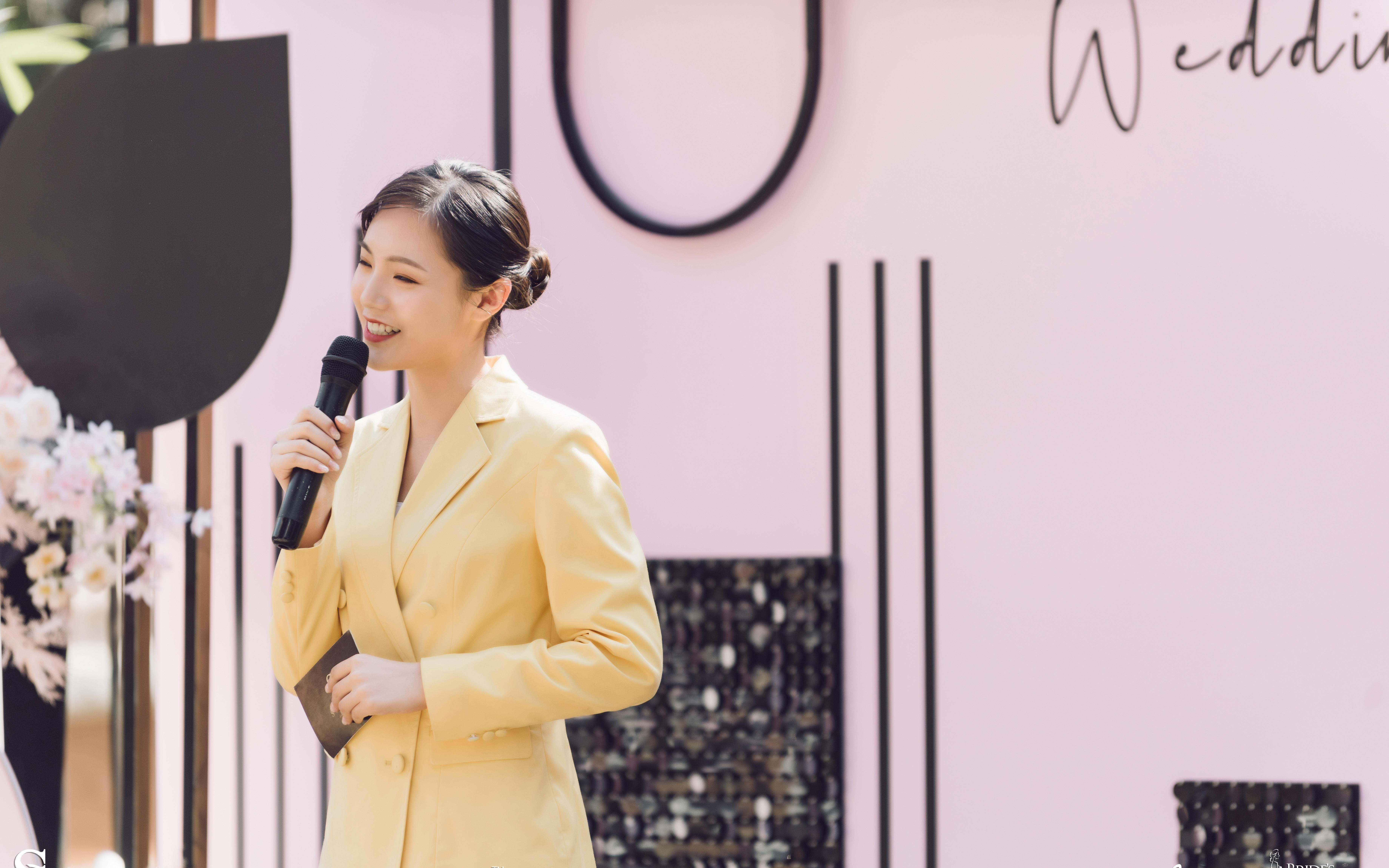 译贤-首席主持│Senior Host