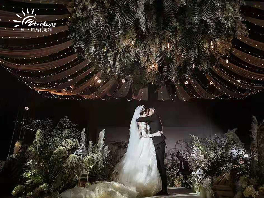 臻晴|森系超舒适白绿简约婚礼