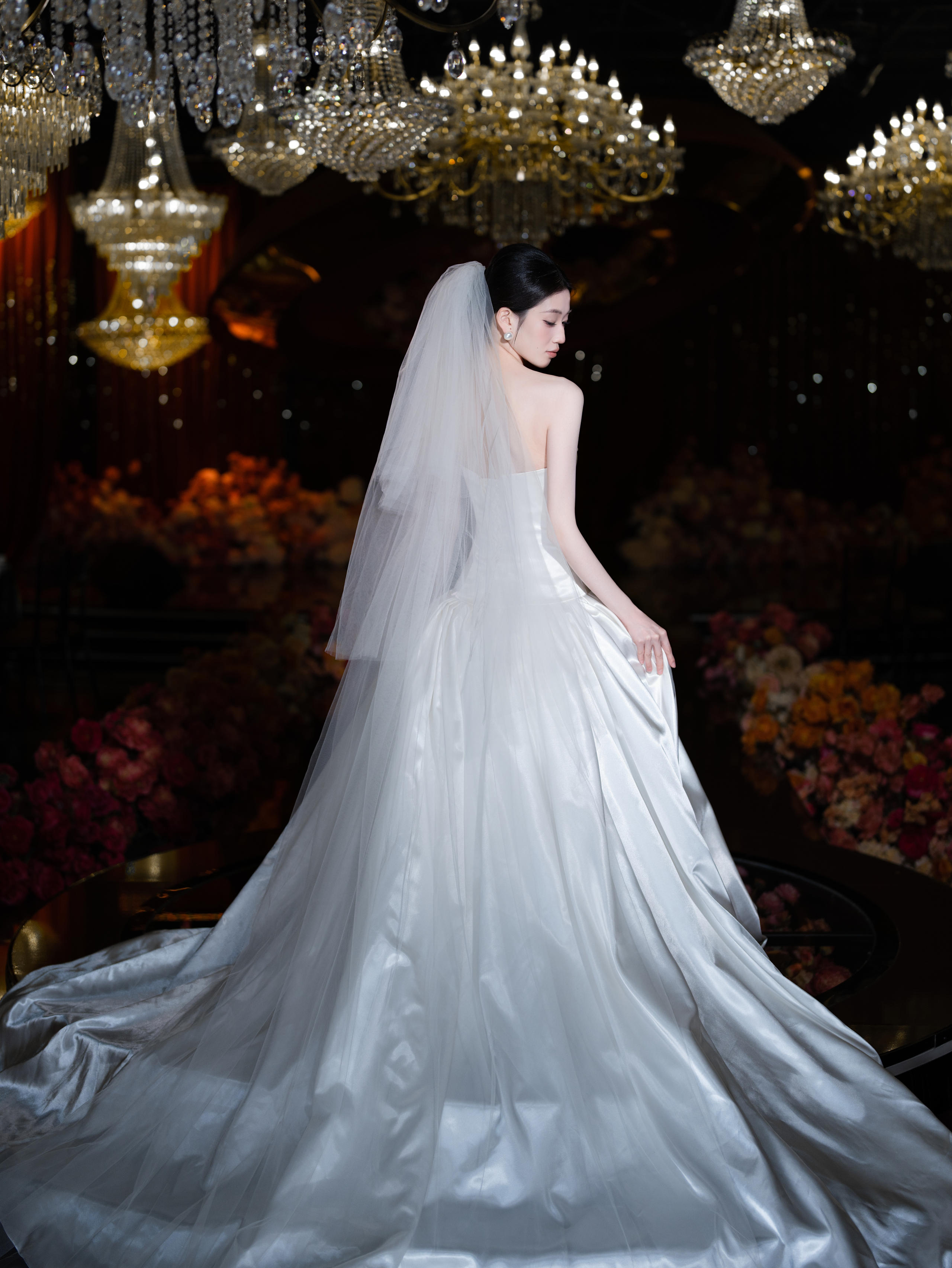 松弛感中白纱照