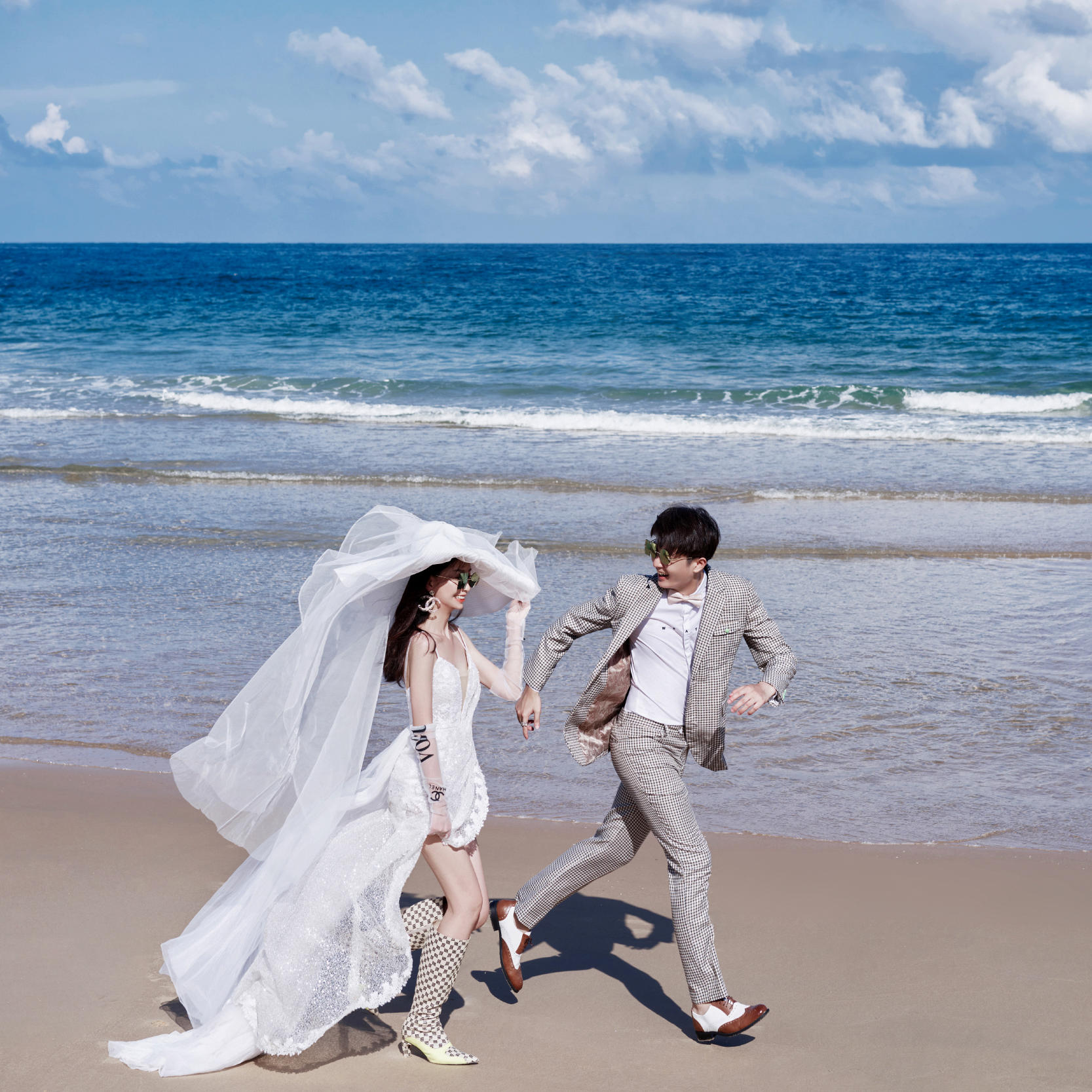 时尚杂志风海景纪实婚纱照