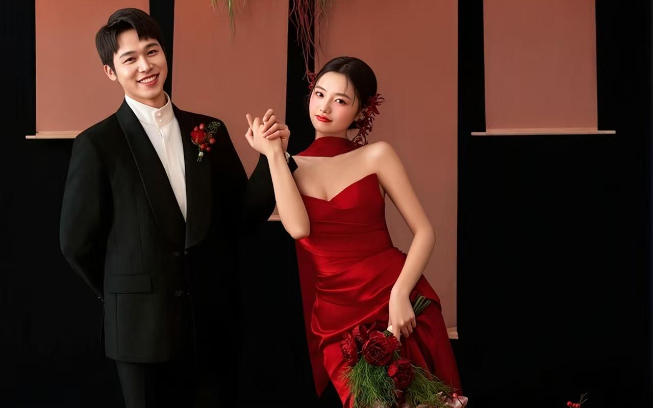 真的沒(méi)辦法拒絕的中國(guó)紅 新中式喜嫁婚紗照