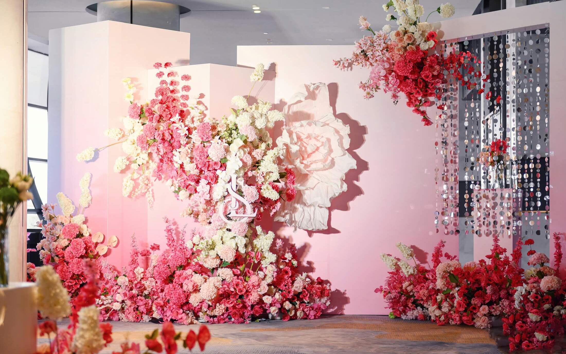 MEMO美慕|渐变玫红色简约婚礼