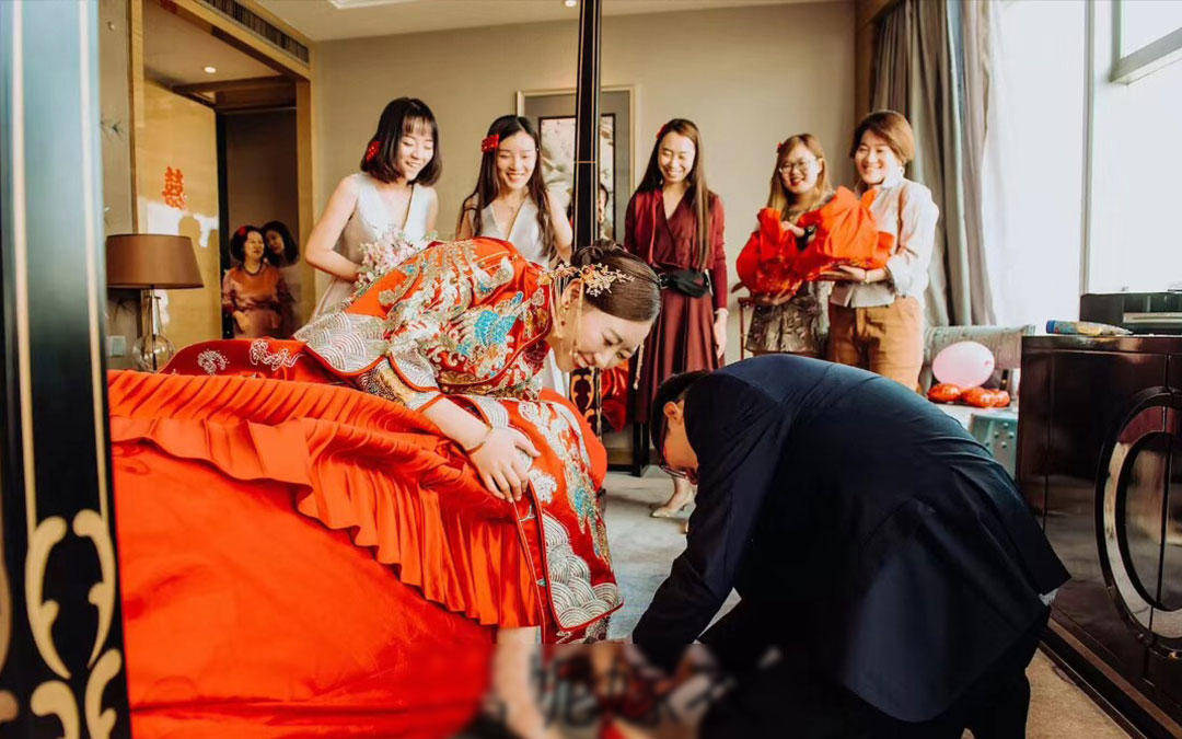 以此住院新娘平安喜乐，幸福美满！