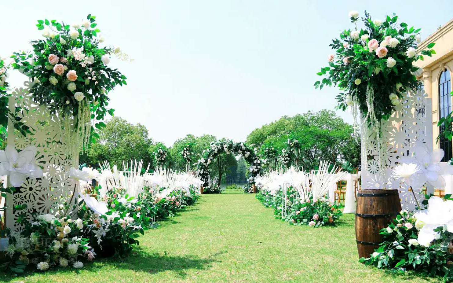 50-80人小型婚礼之选 半岛国际 户外草坪婚礼