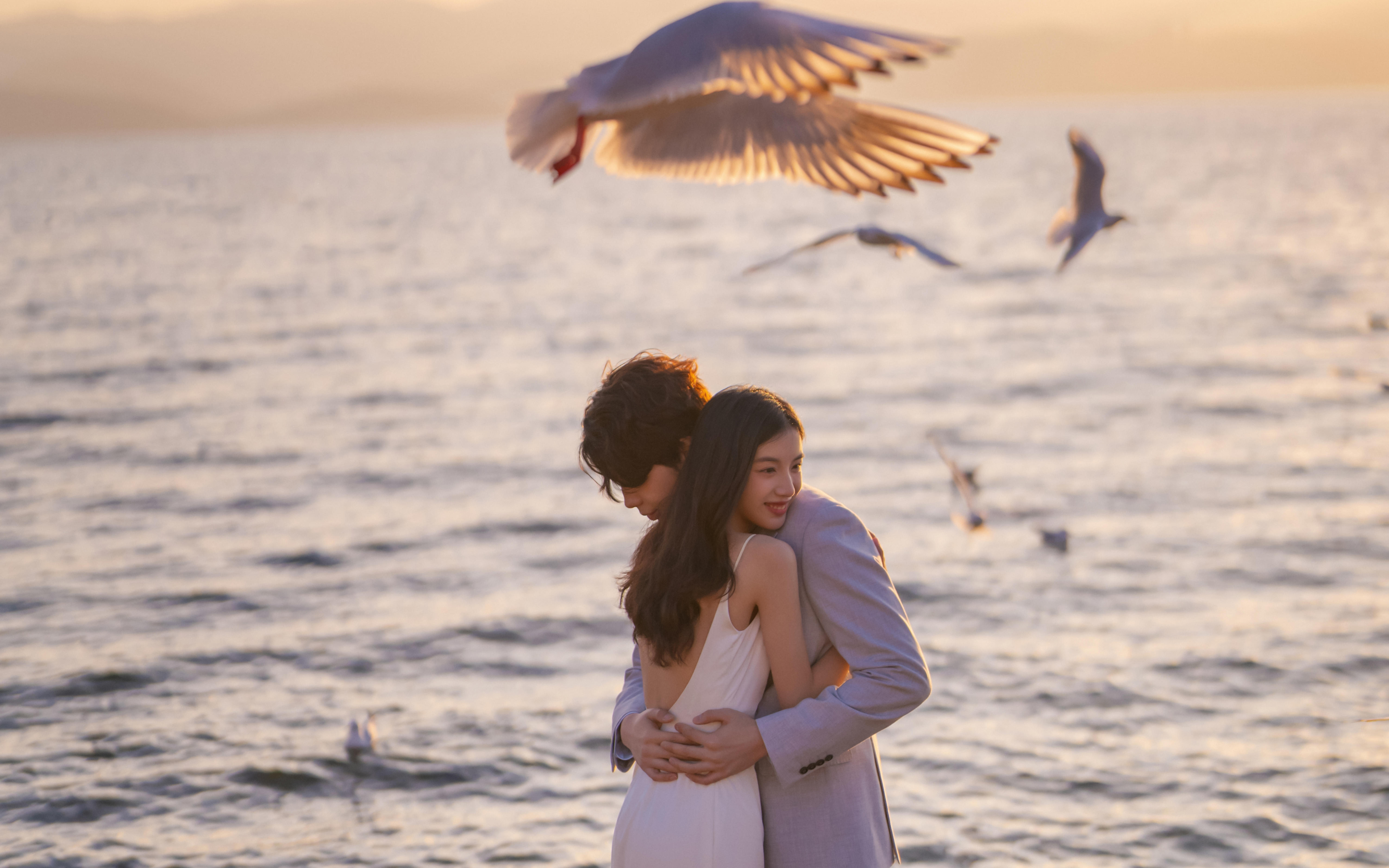 【法式印象】美到发光的海边夕阳婚纱照，想与你分享