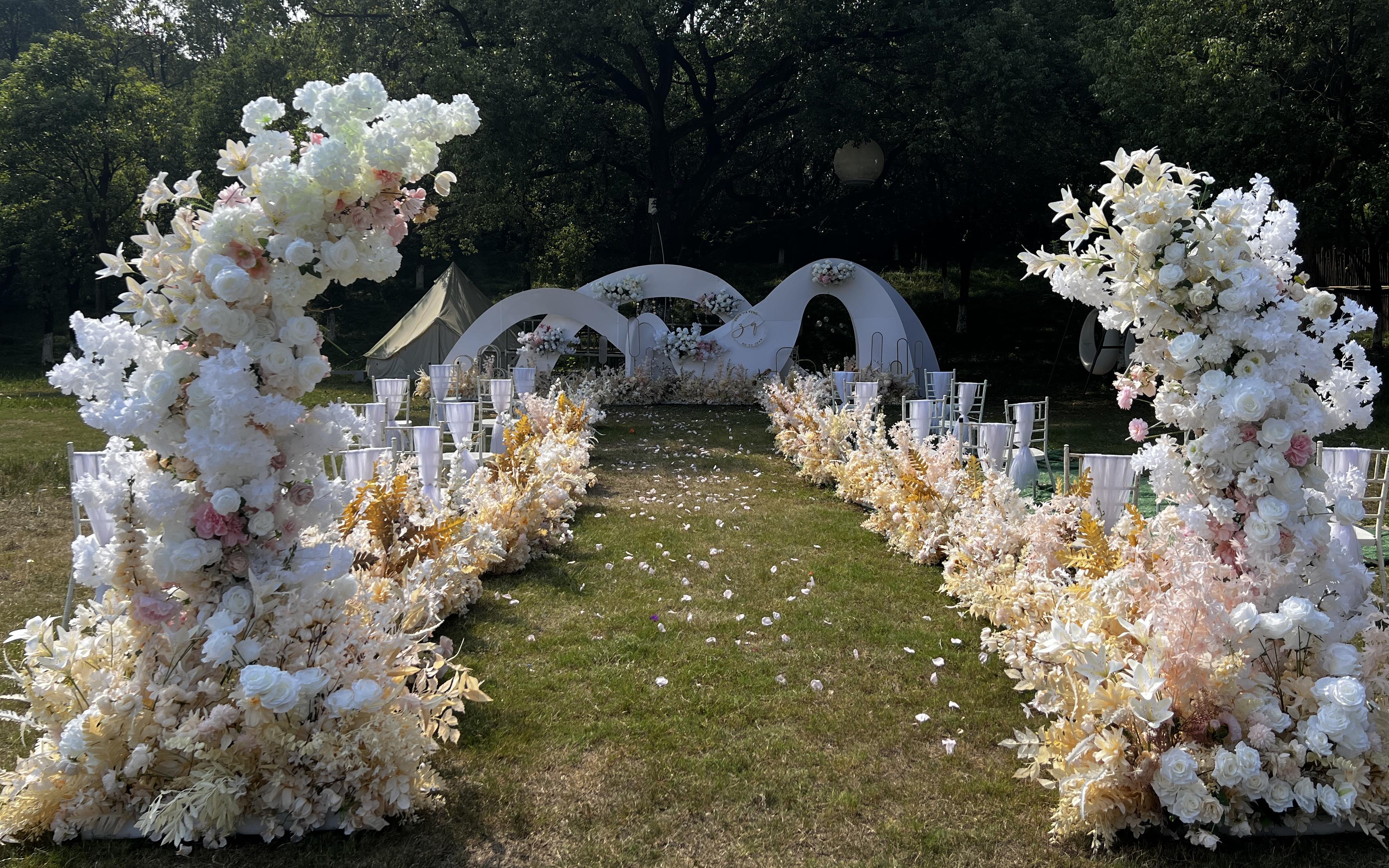 『礼成』草坪户外 | 香槟白色系露营地婚礼