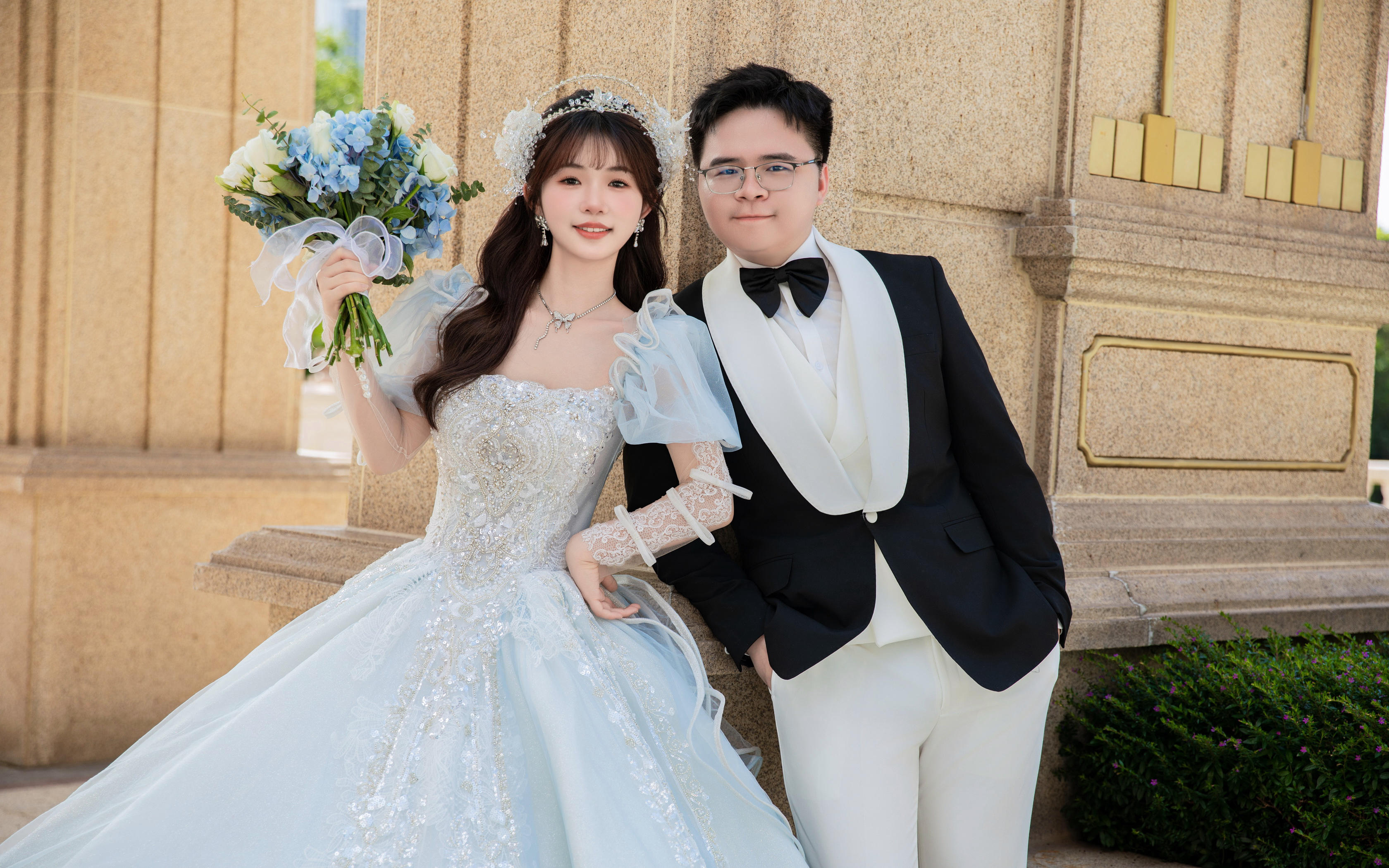 ?冰藍(lán)公主婚紗照直接美到心巴??