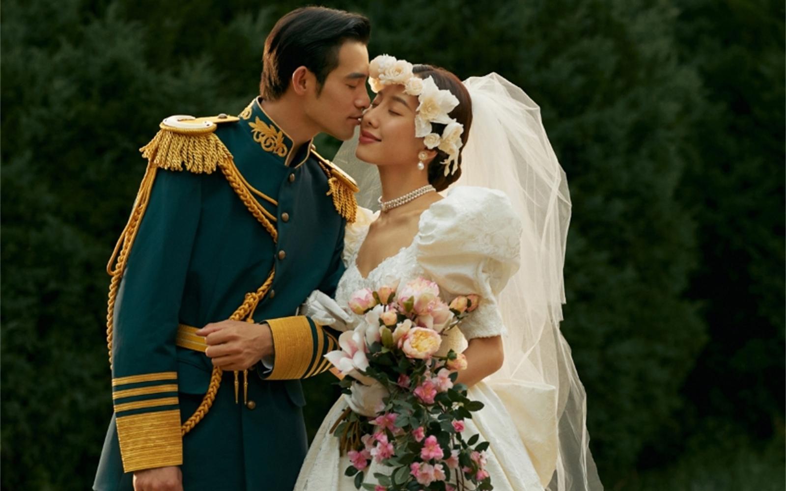 上頭今年結(jié)婚一定要拍一組軍閥風(fēng)婚紗照