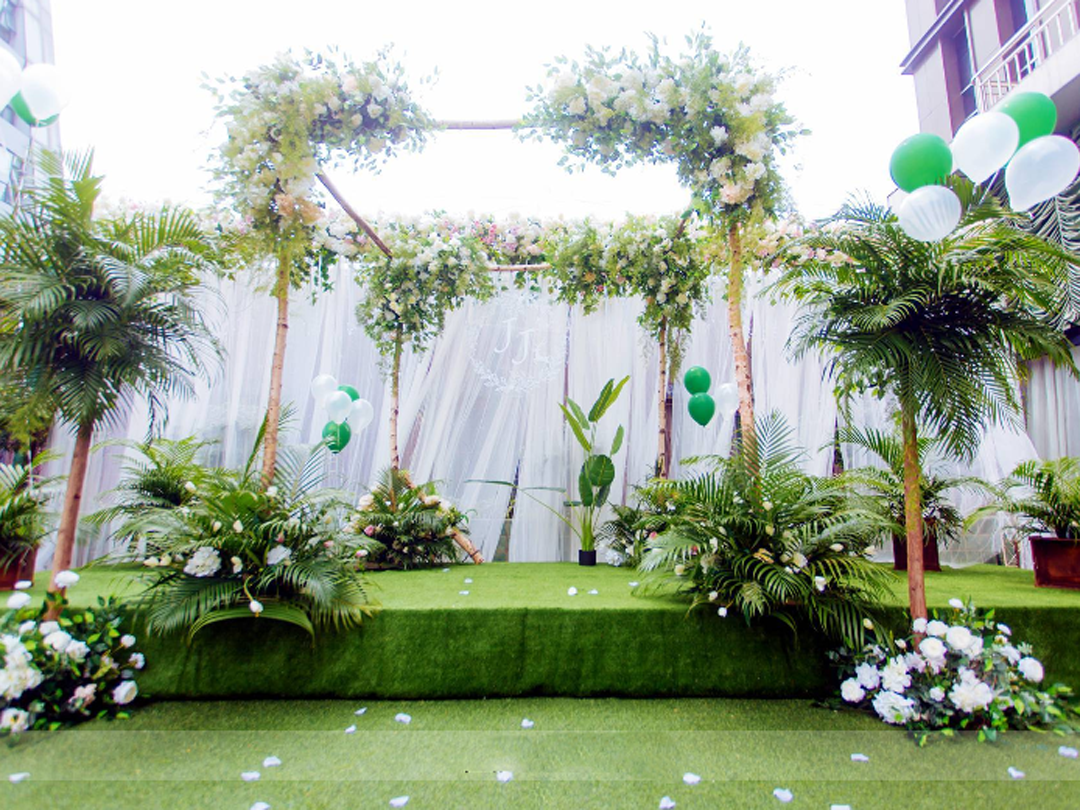 （西元视觉)绿色草坪小清新婚礼