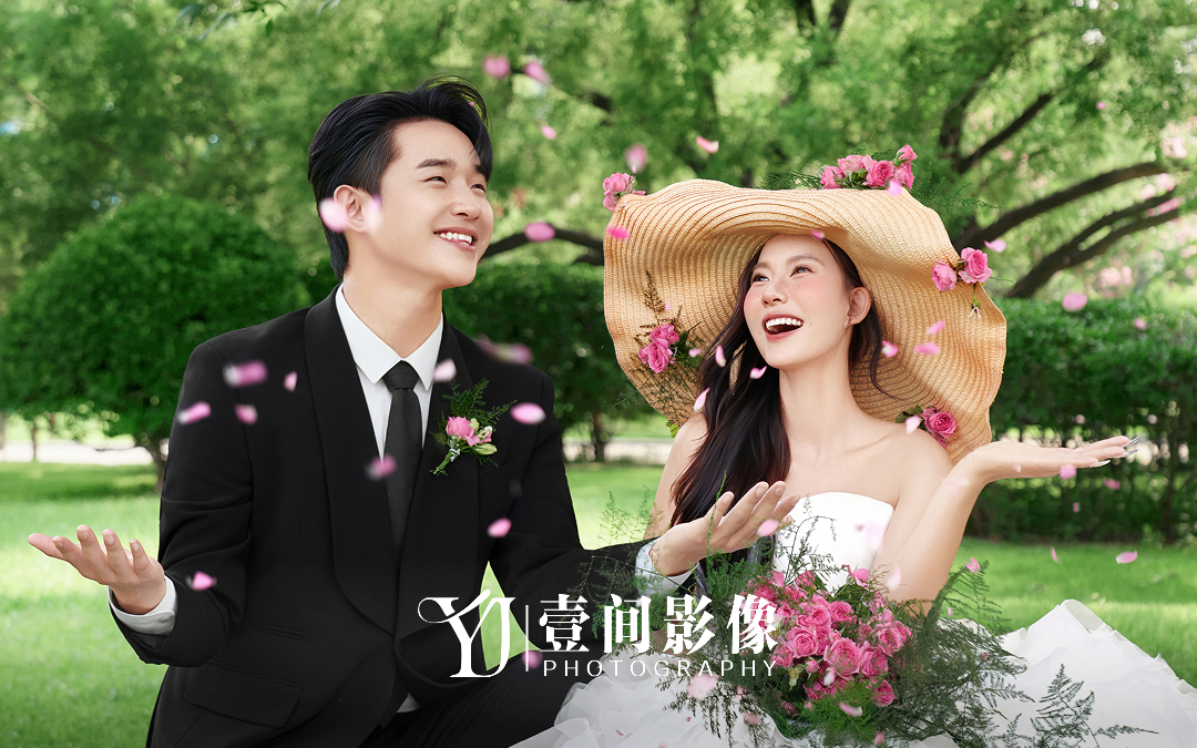 誤入童話森林?浪漫森系婚紗照絕了??