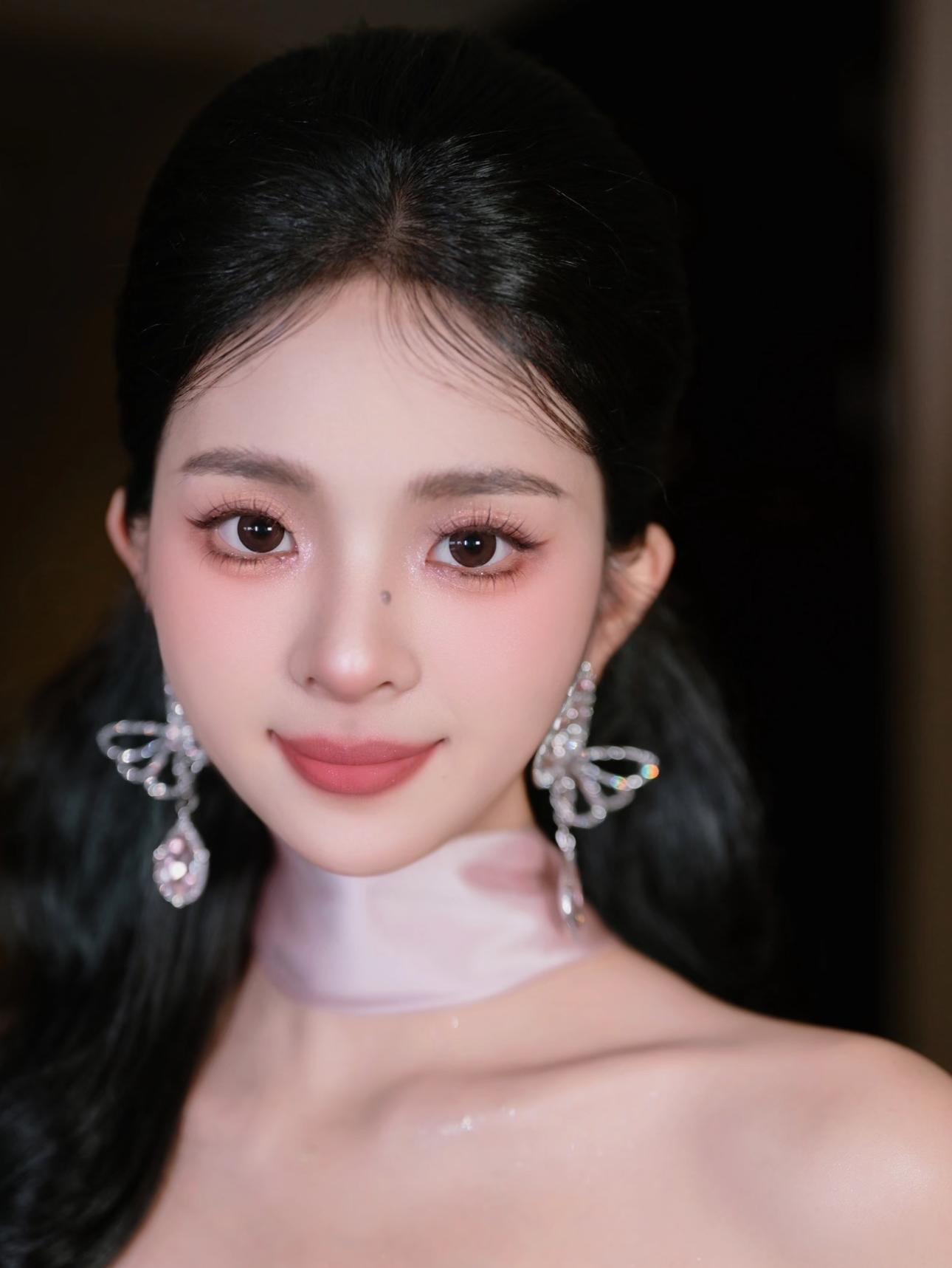 少女感千金晨袍造型