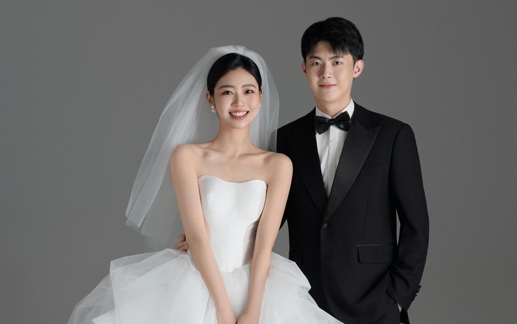 終于找到了??高級(jí)與甜蜜并存的主紗婚紗照