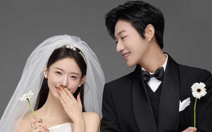 室内韩式极简婚纱照