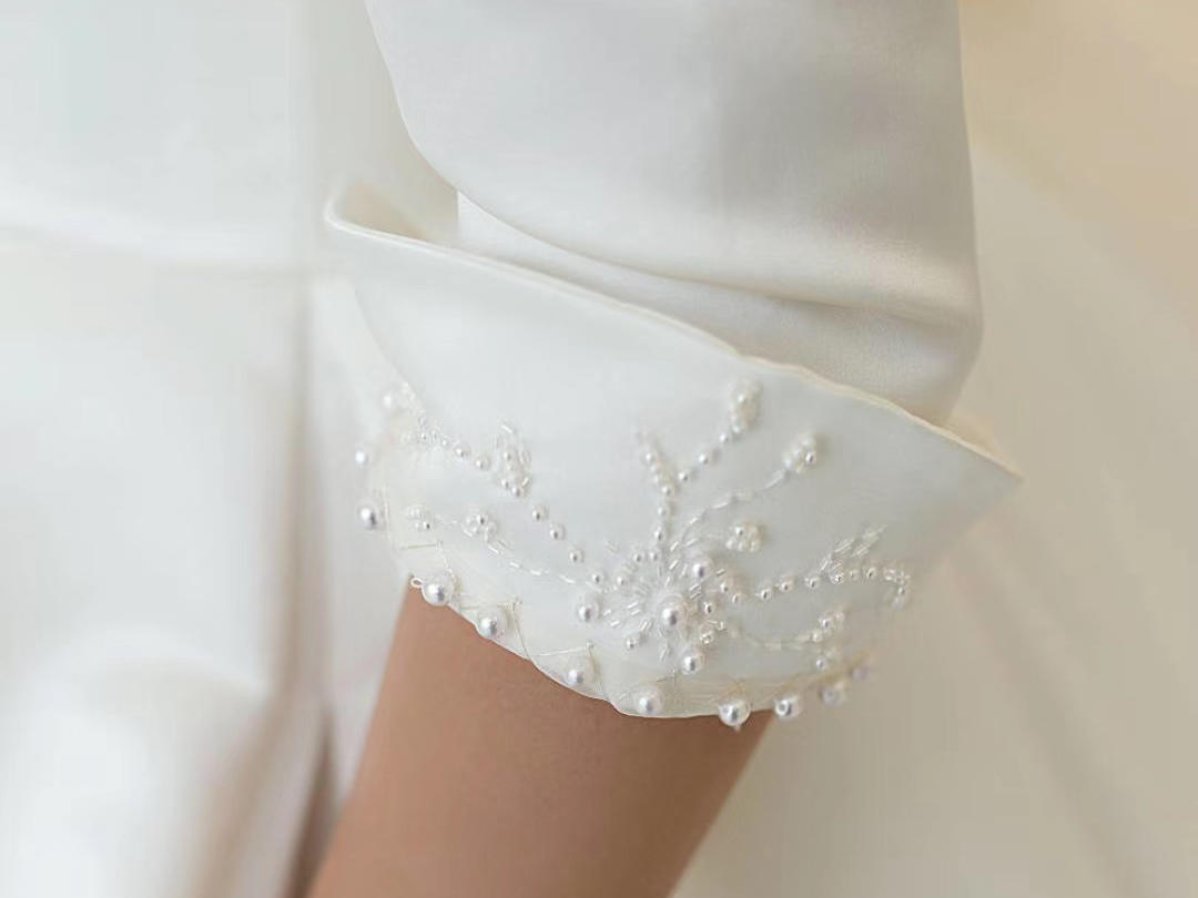 全包婚纱套装（婚纱，秀禾，敬酒服）+送二件伴娘服