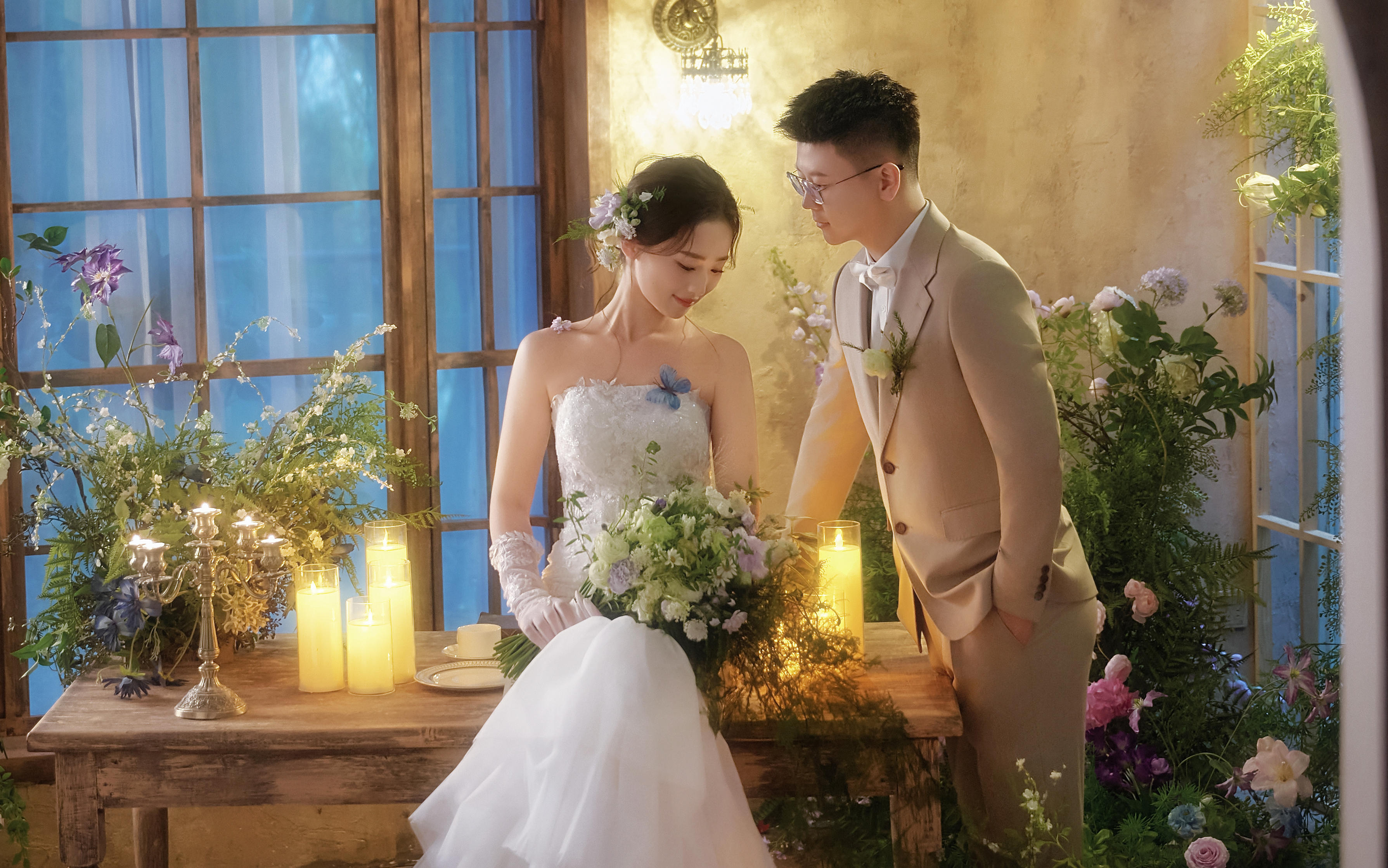 客片分享 | 法式花房婚纱照故事感💯 