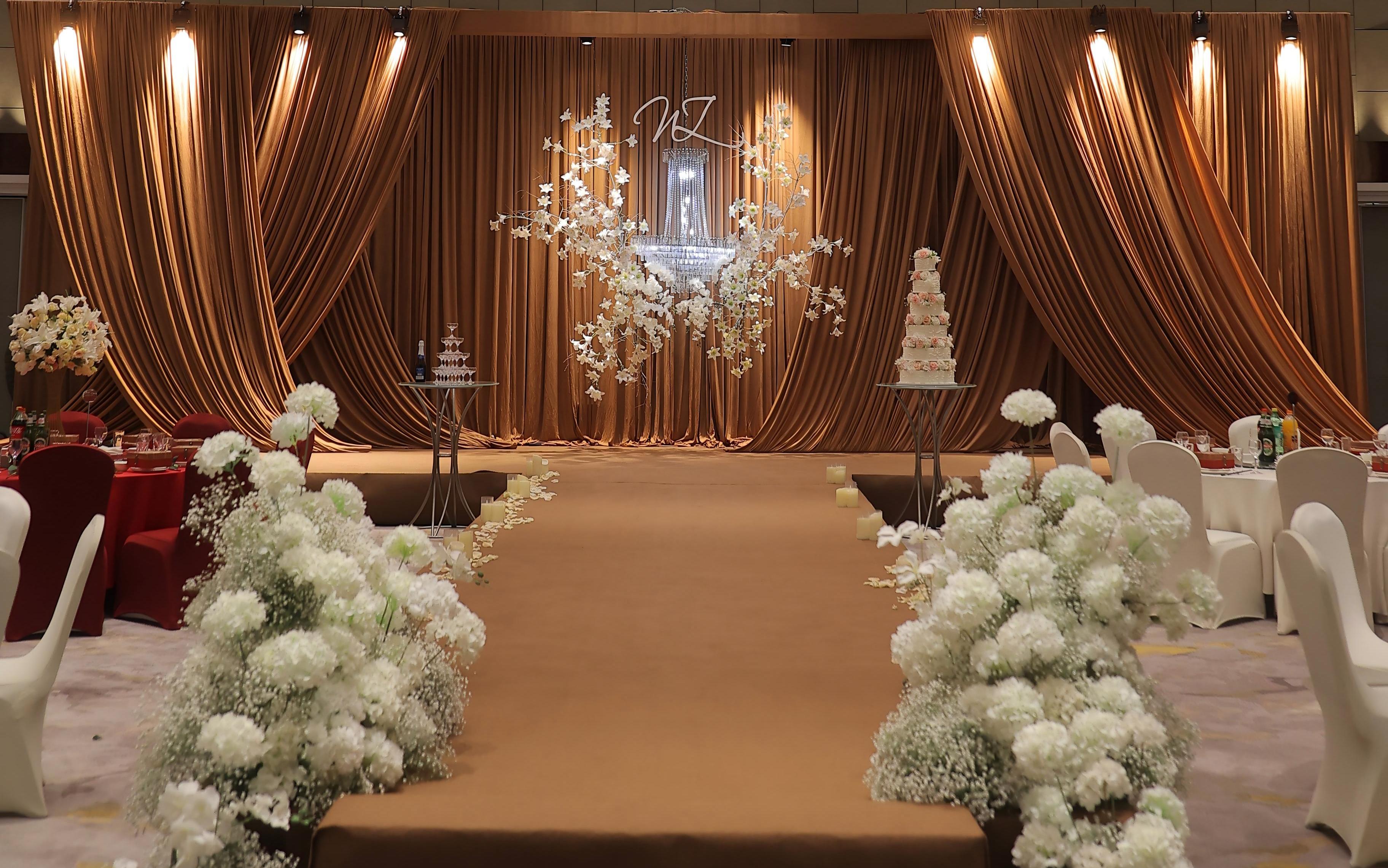 焦糖暖棕婚礼｜把温柔与高级焊在现场