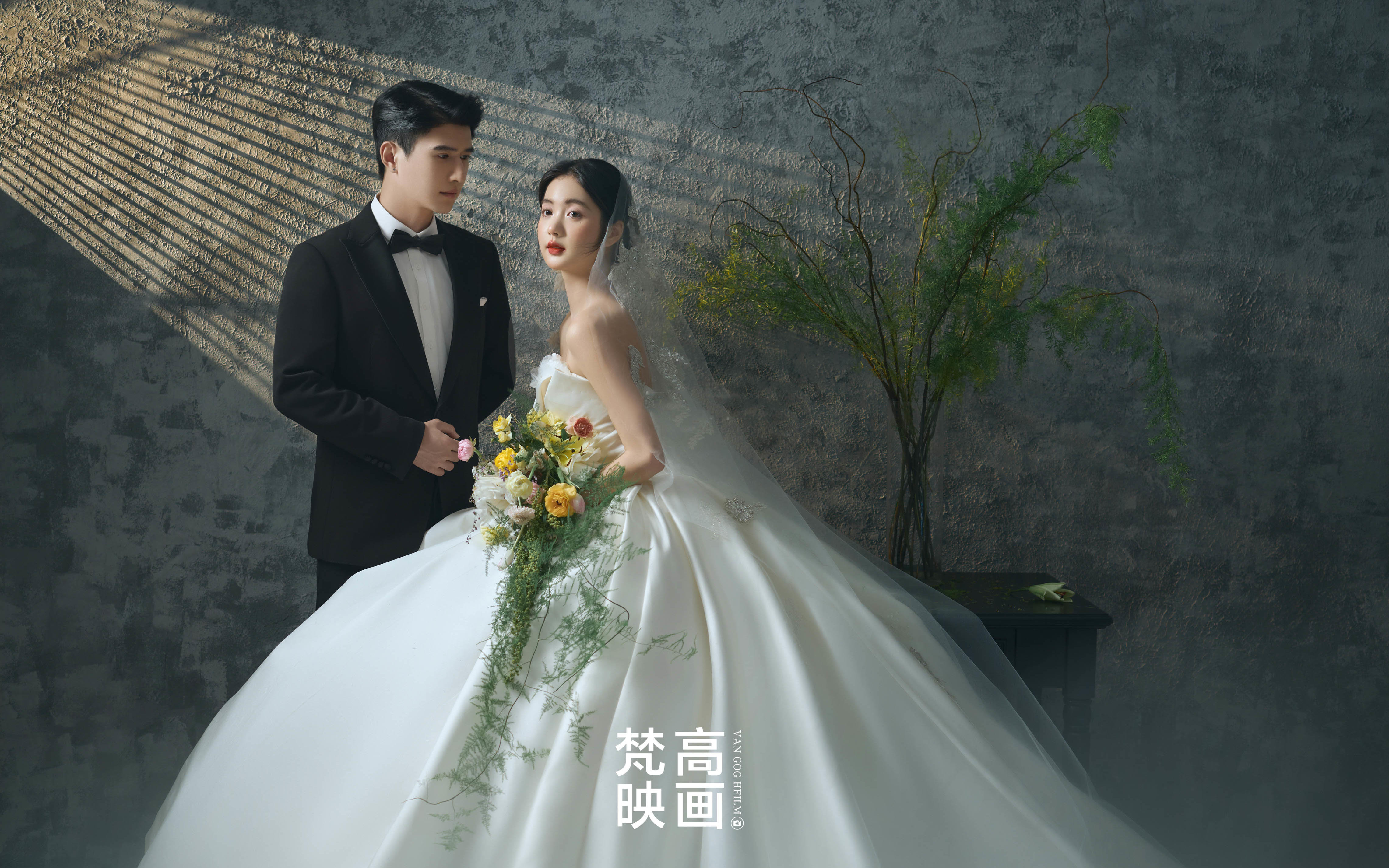 🎨复古油画婚纱照，优雅永不落幕