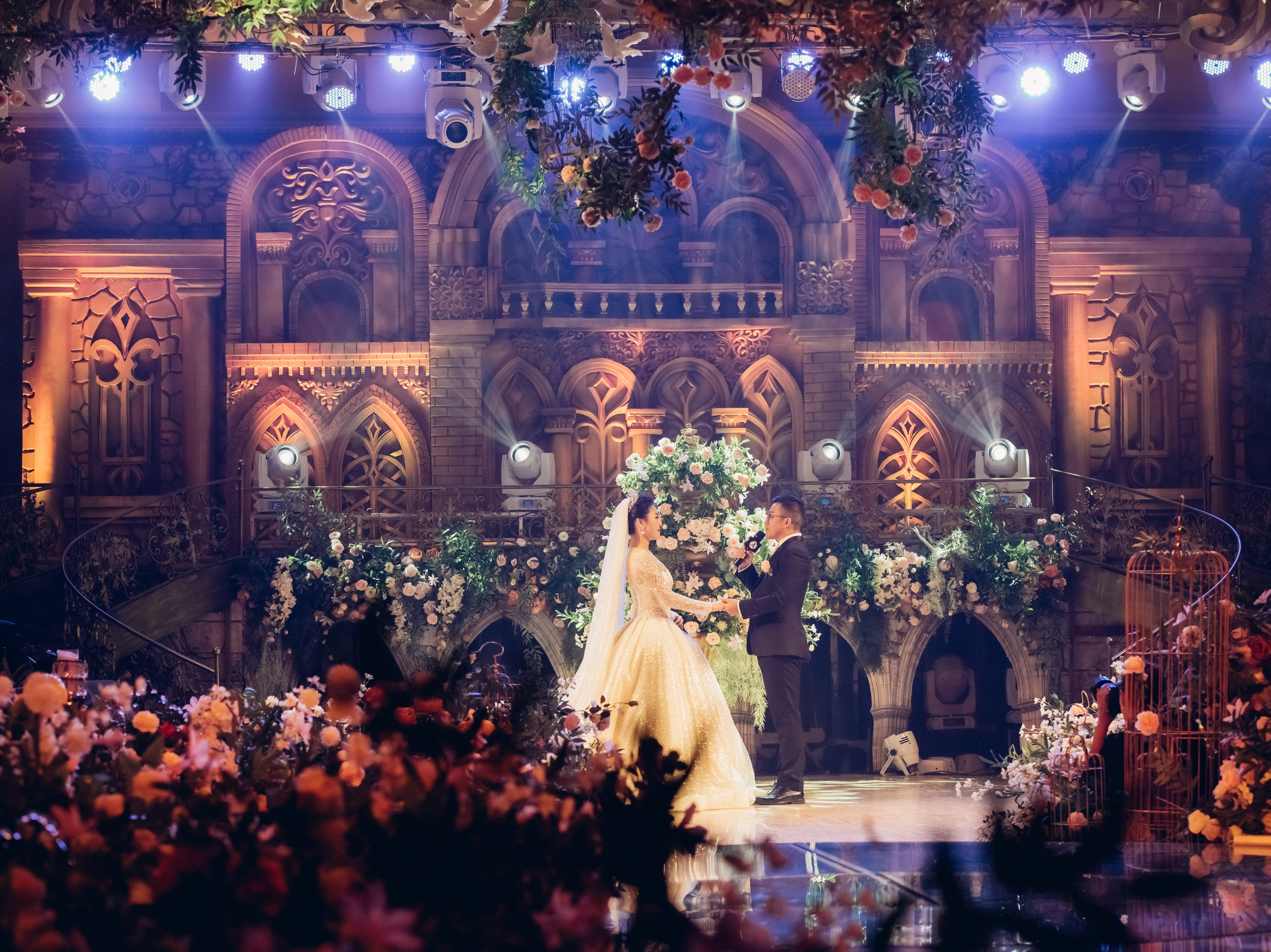 哈尔滨咪咔米卡纪实婚礼摄影摄像跟拍超值创始档三机