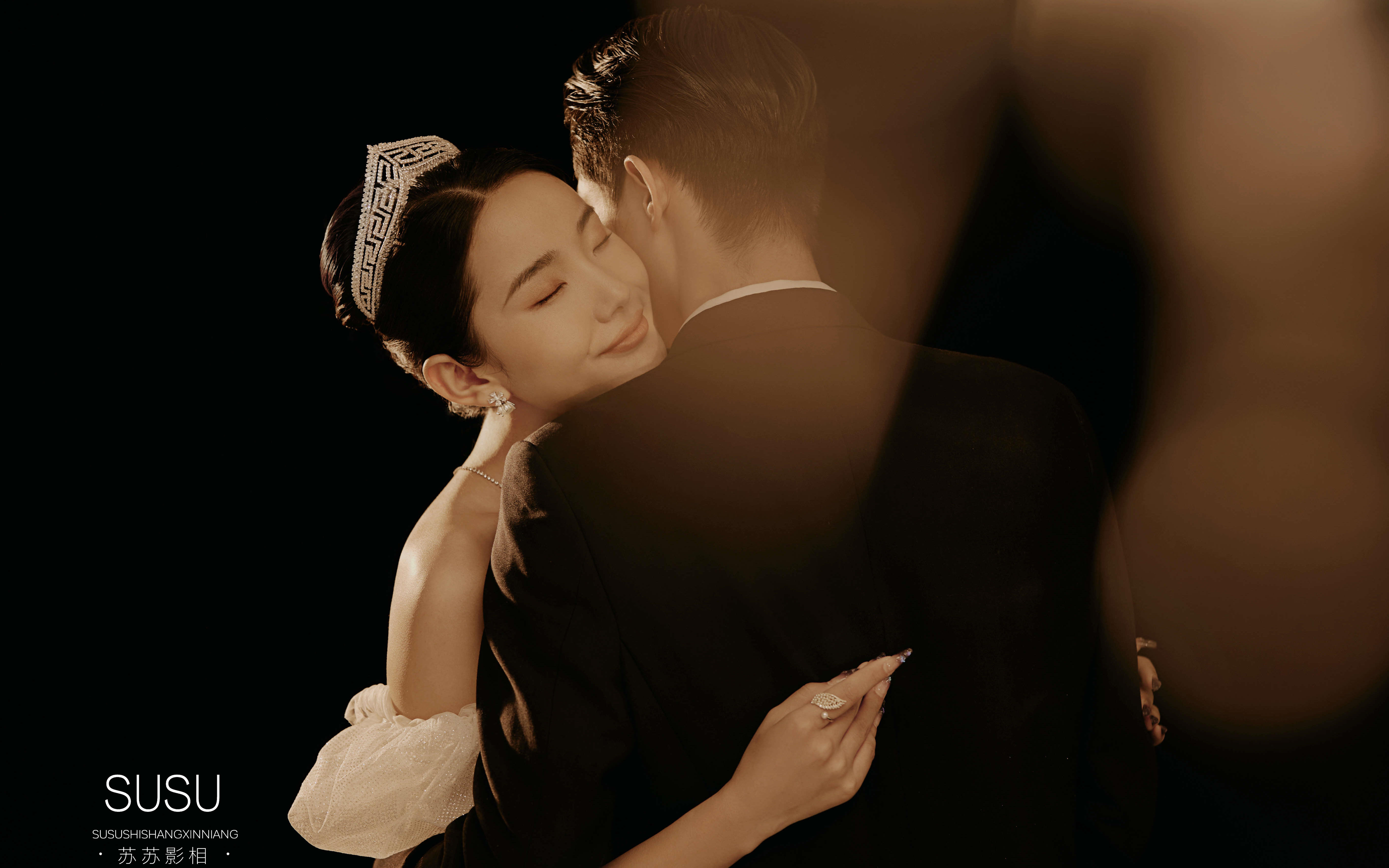 拍一组很哇塞的光影婚纱照，挖到宝啦！！