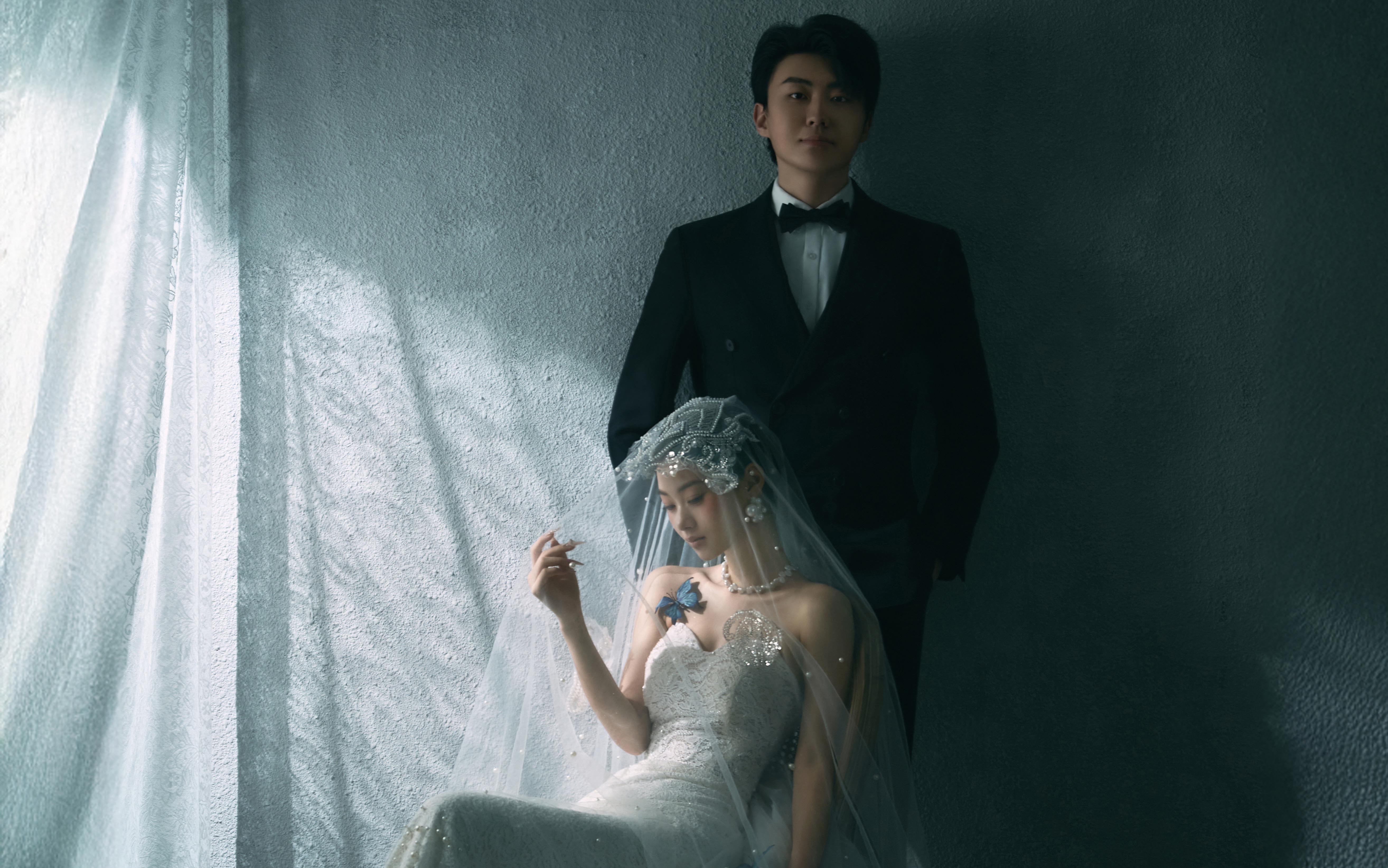 蝶影轻舞，纱幔藏情