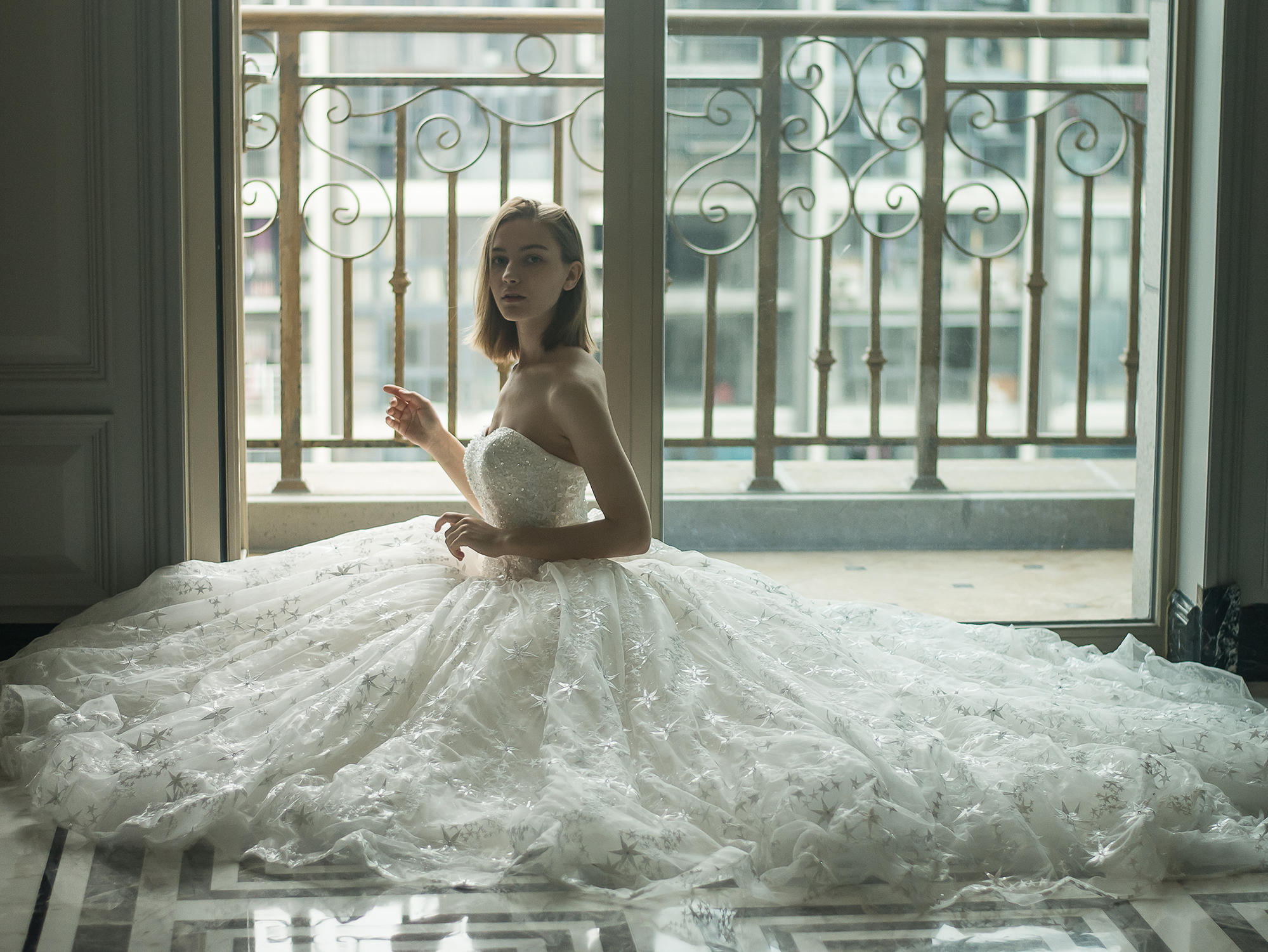 【超值租赁】6件套 主纱+敬酒服+4件伴娘服