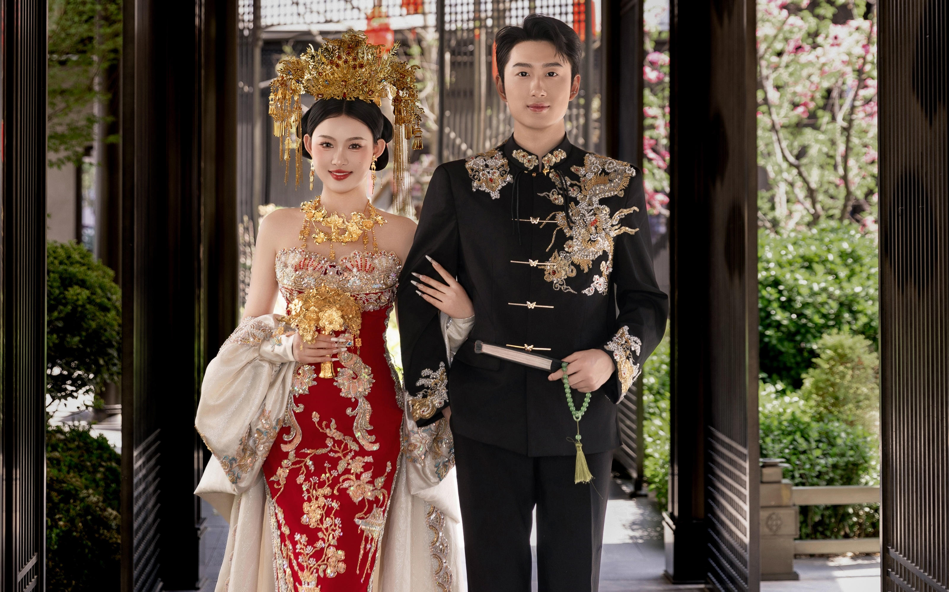 替姐妹們?cè)囘^了??新中式婚紗照真的巨出片?