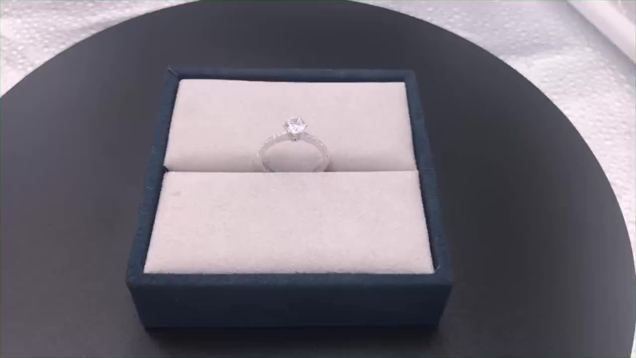 【人气挚选】正品白金/六爪群镶/天然钻石戒指