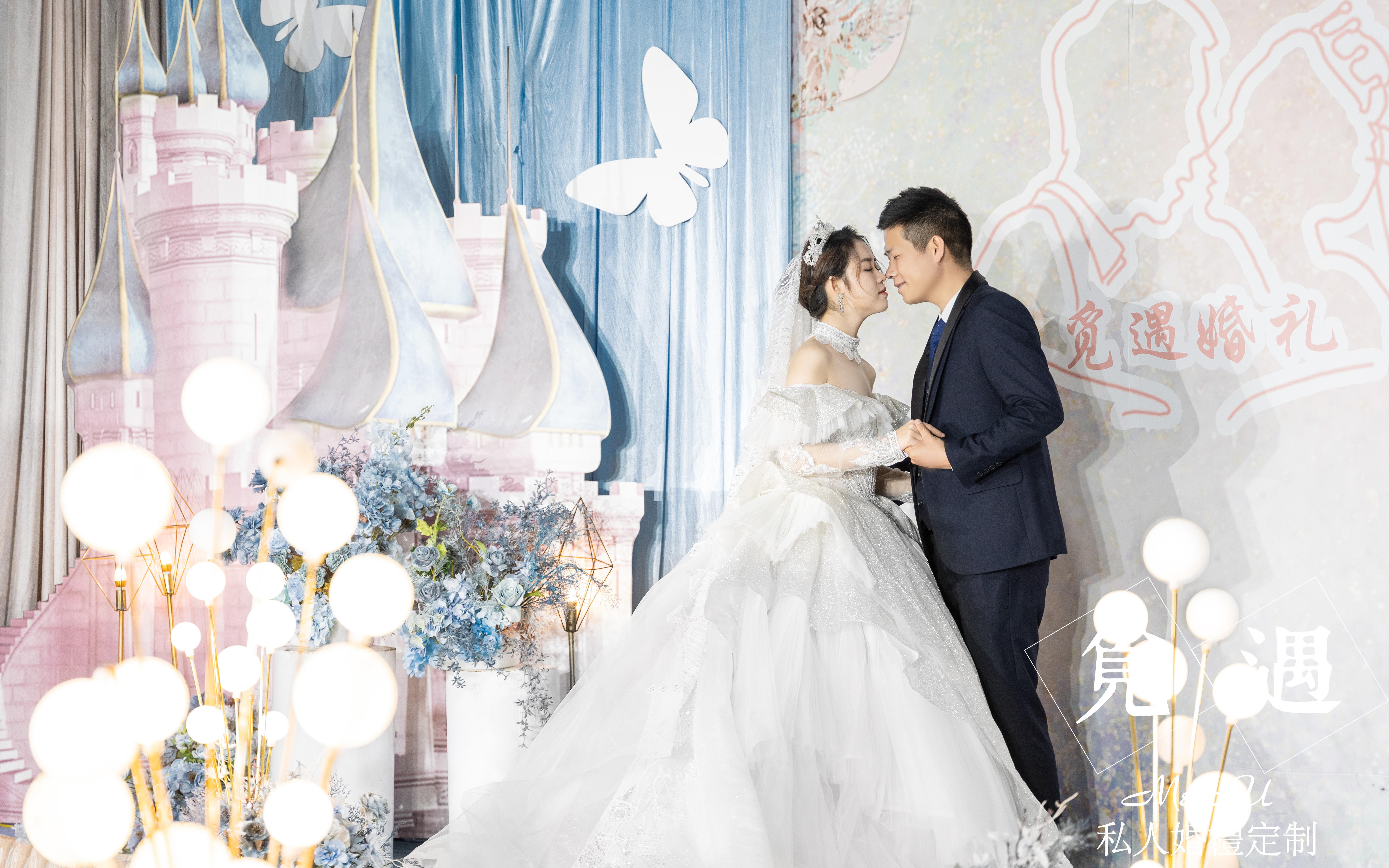 ￥6888覓遇《夢境》:留影/舞臺(tái)/T臺(tái)/交接區(qū)
