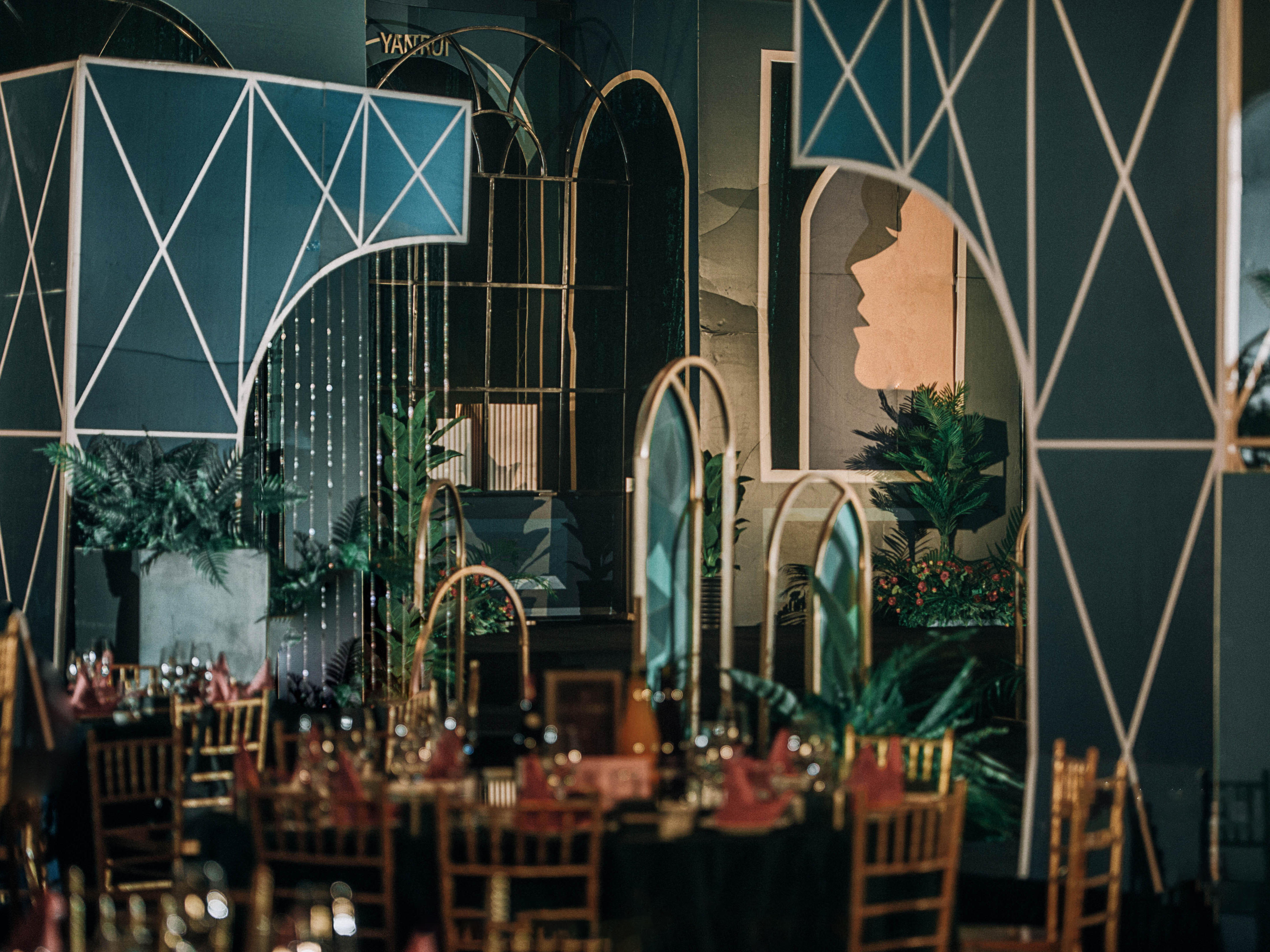 ALAN2020必选绿色复古怀旧创意风婚礼