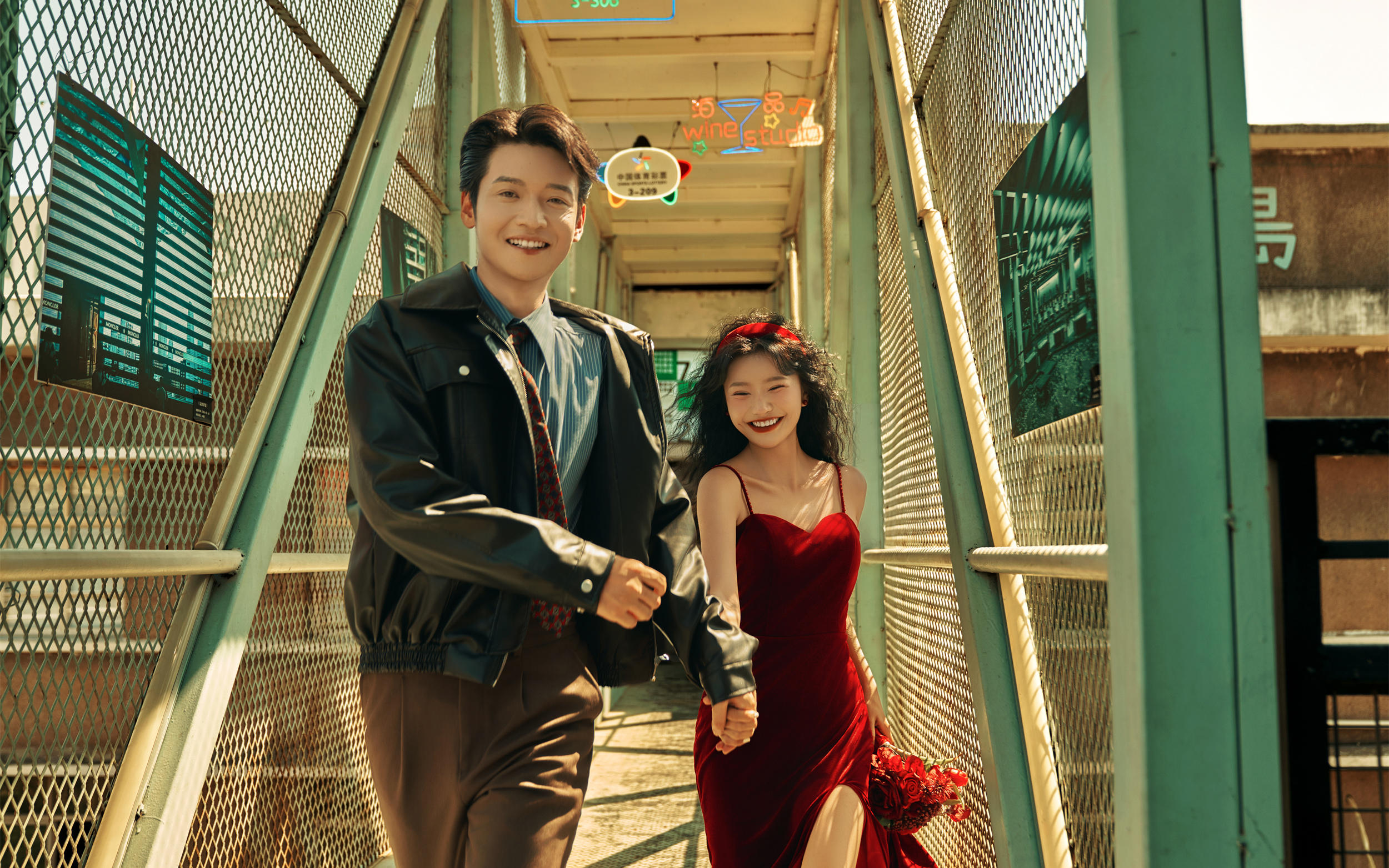 港風(fēng)復(fù)古婚紗照?復(fù)古港風(fēng)氛圍感拉滿