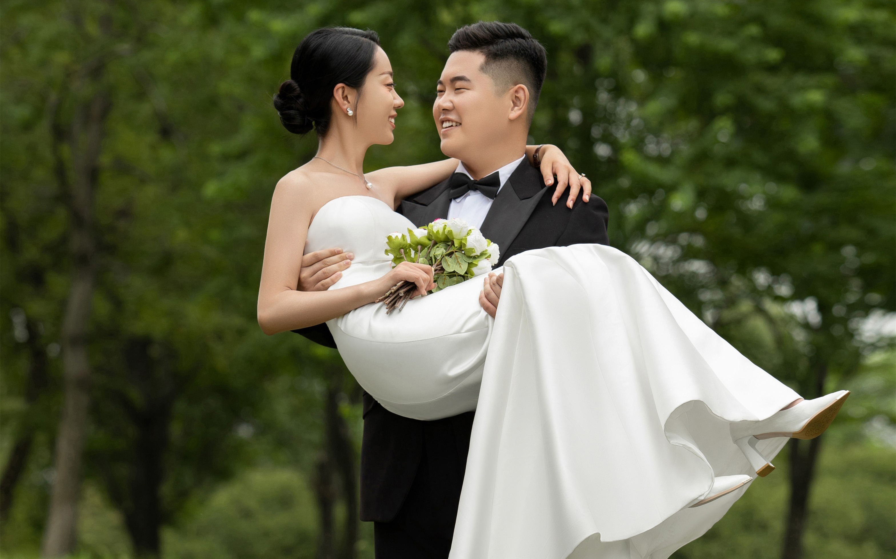 户外草坪婚礼
