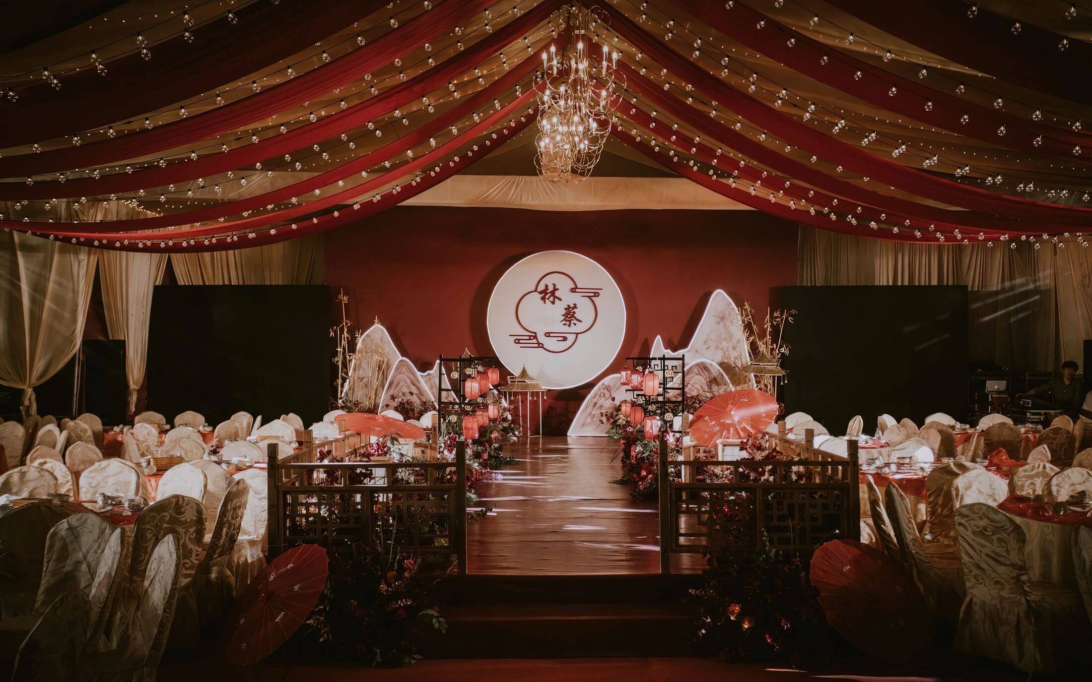 【红妆】篷房里面的新中式婚礼！大气上档次！