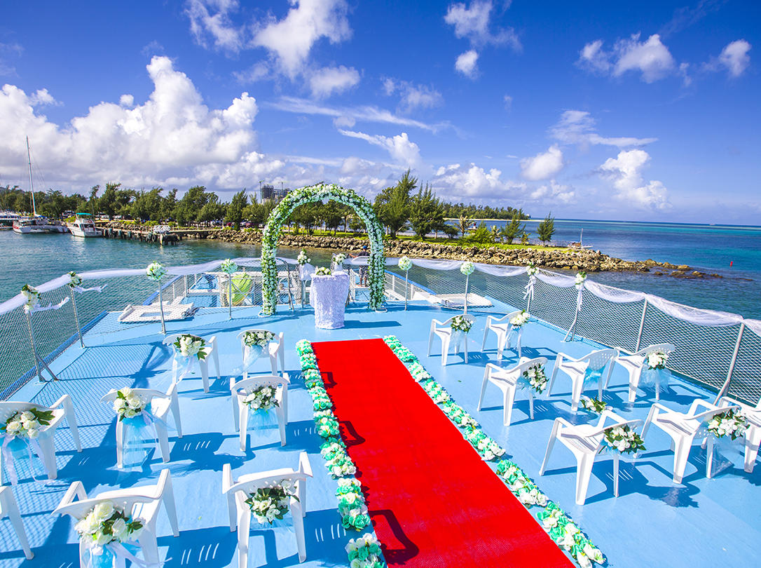 【朵美国际海外婚礼】塞班游艇婚礼