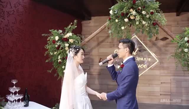 资深化妆师+新娘全天跟妆+妈妈妆伴娘妆