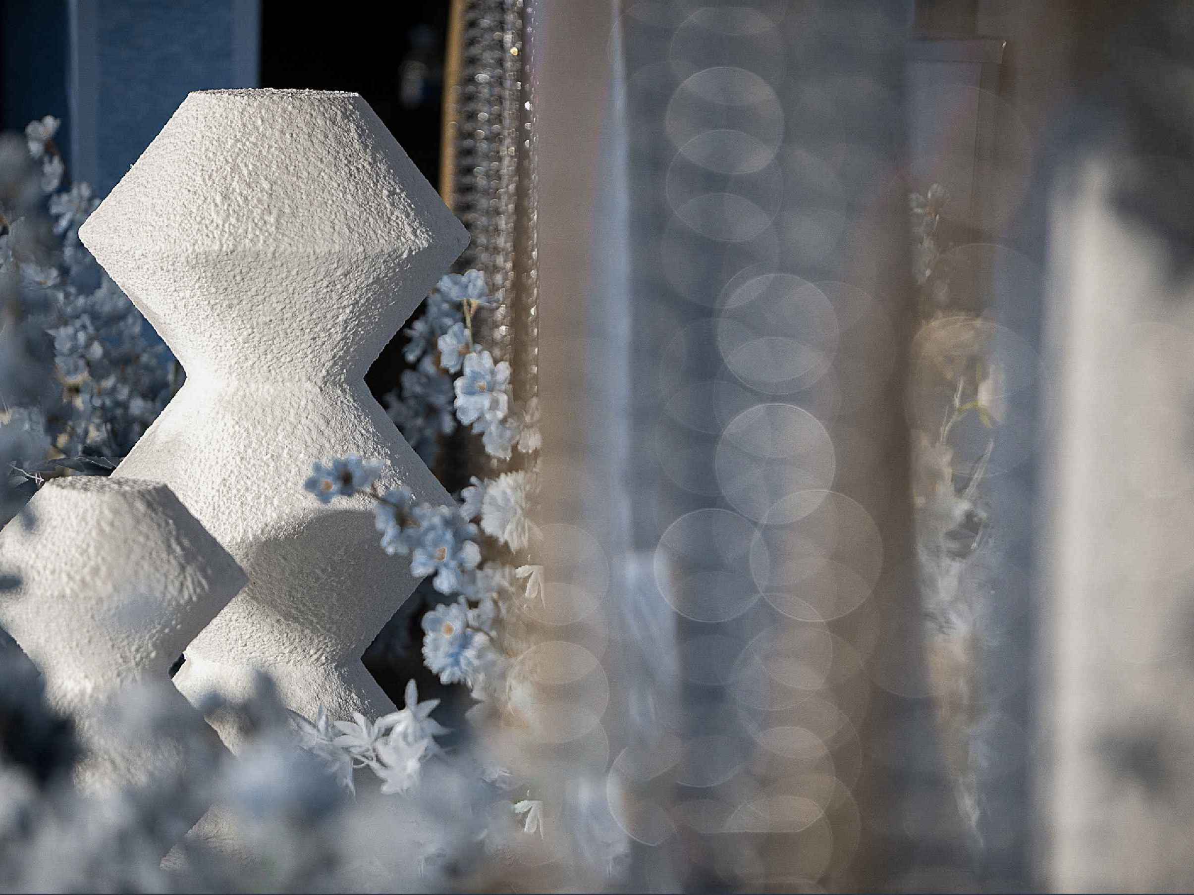 中小型宴会厅精致布置 沉浸式蓝色文艺婚礼